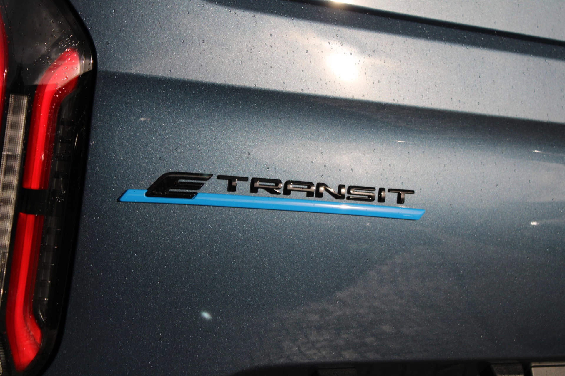 Hoofdafbeelding Ford E-Transit Custom