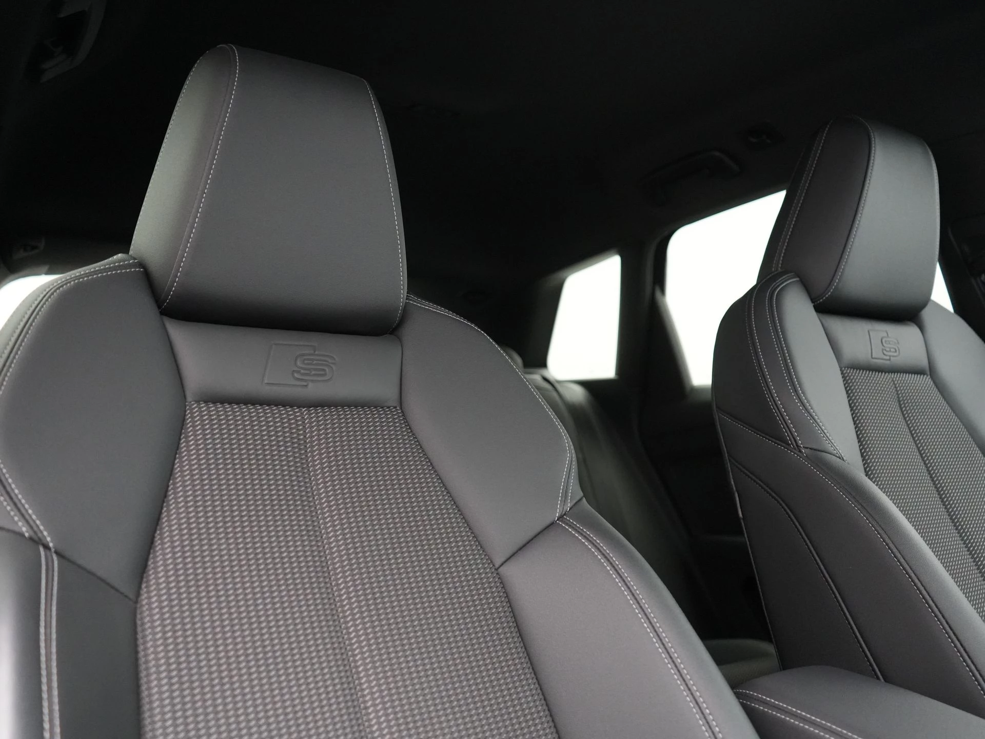 Hoofdafbeelding Audi Q4 e-tron