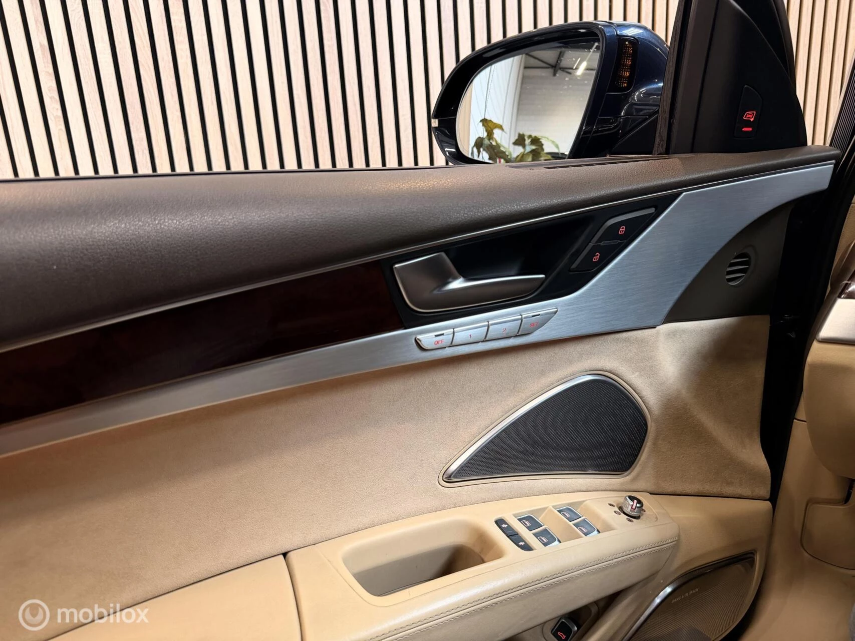 Hoofdafbeelding Audi A8