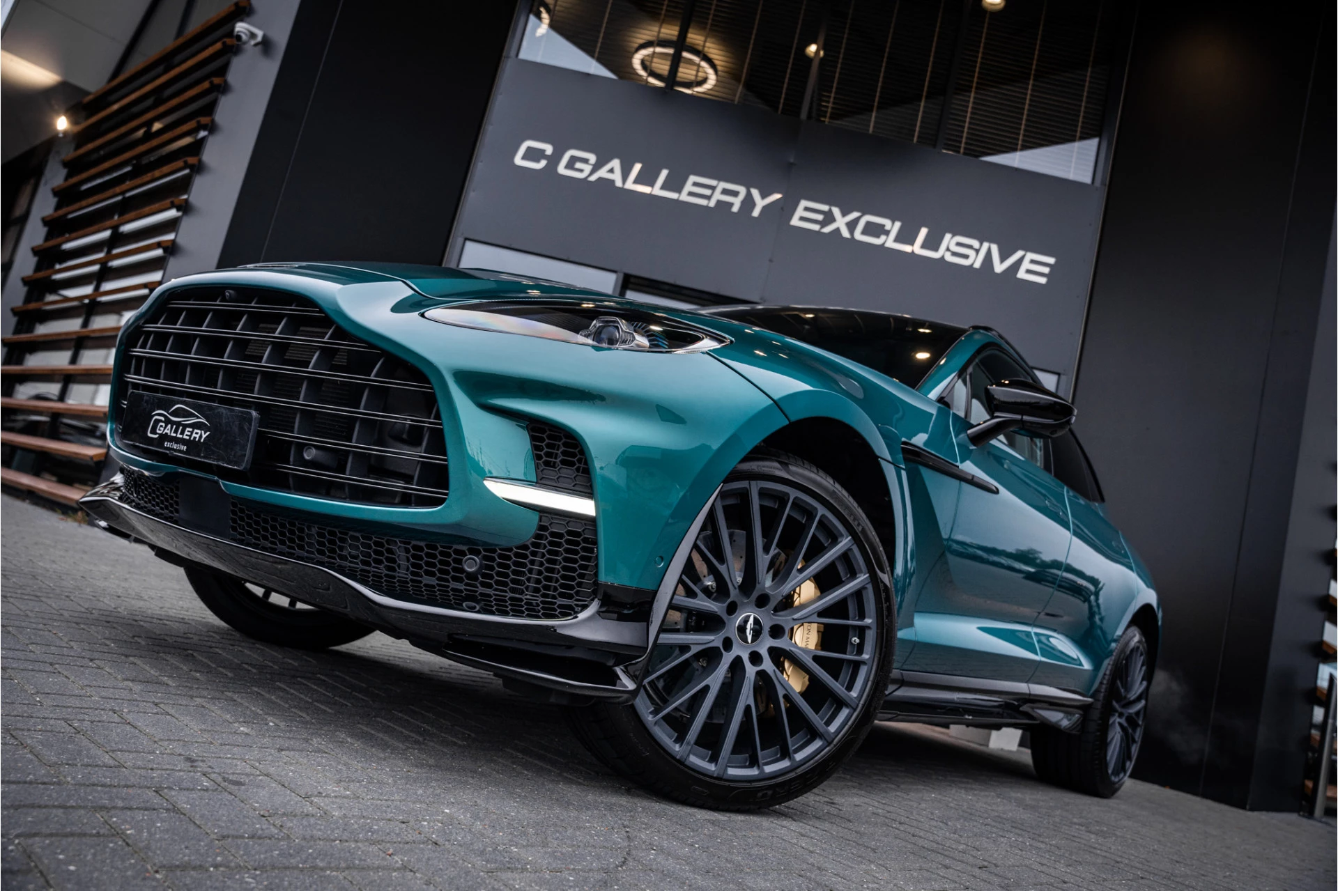 Hoofdafbeelding Aston Martin DBX