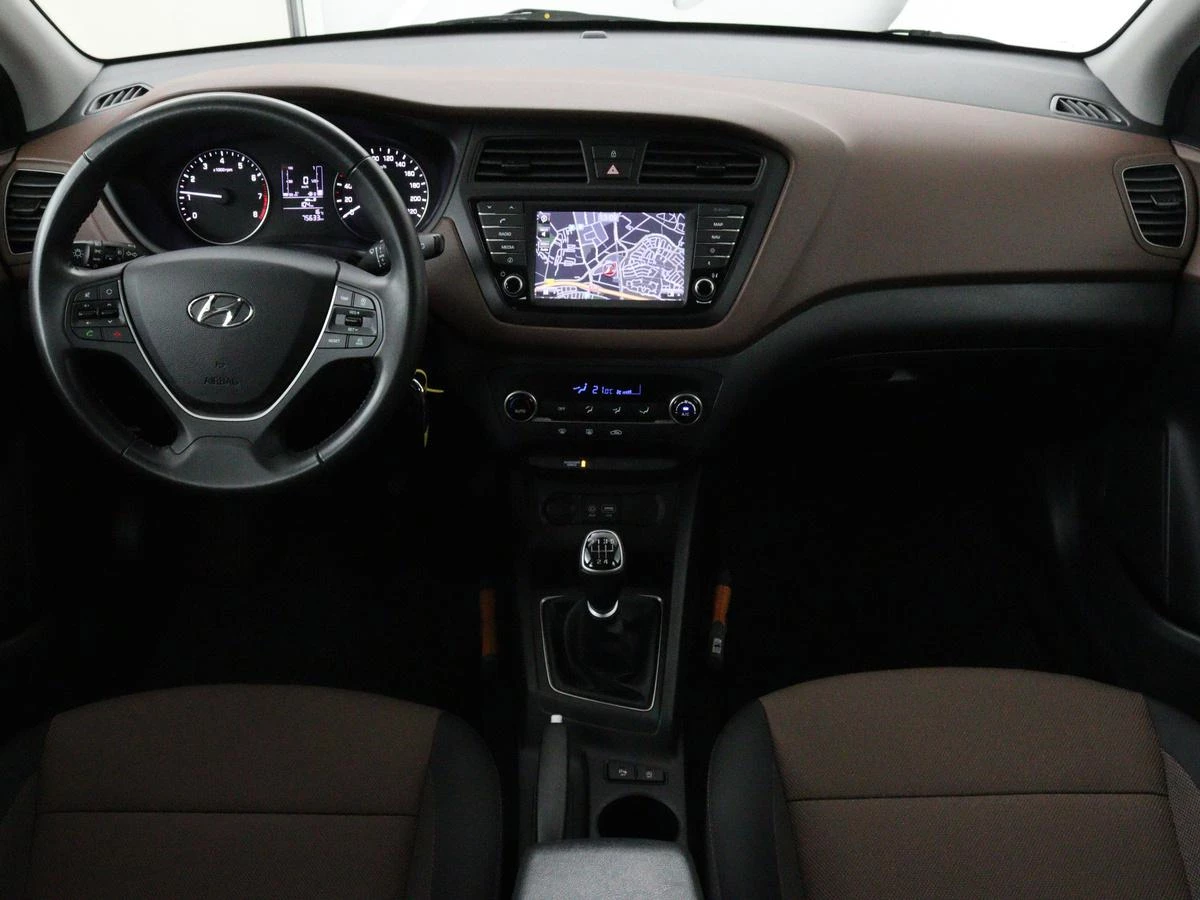 Hoofdafbeelding Hyundai i20