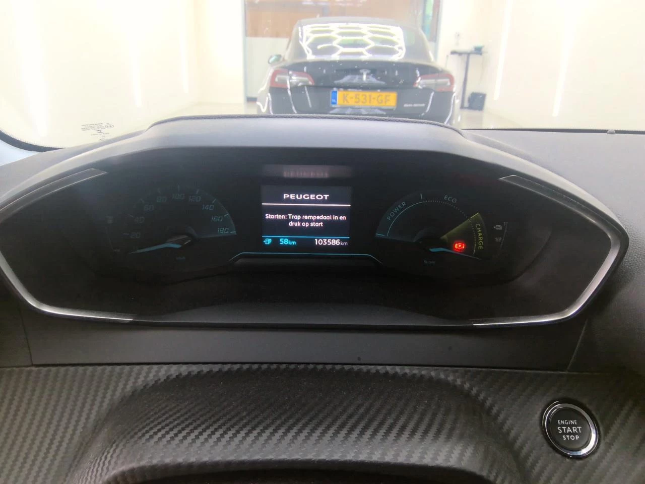 Hoofdafbeelding Peugeot e-208