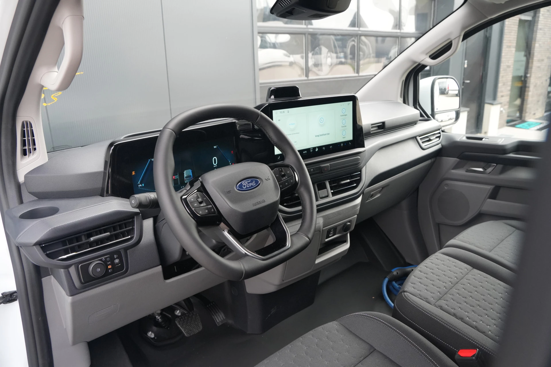 Hoofdafbeelding Ford E-Transit Custom