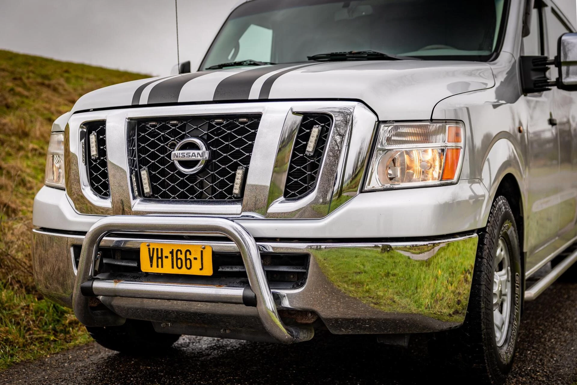 Hoofdafbeelding Nissan NV