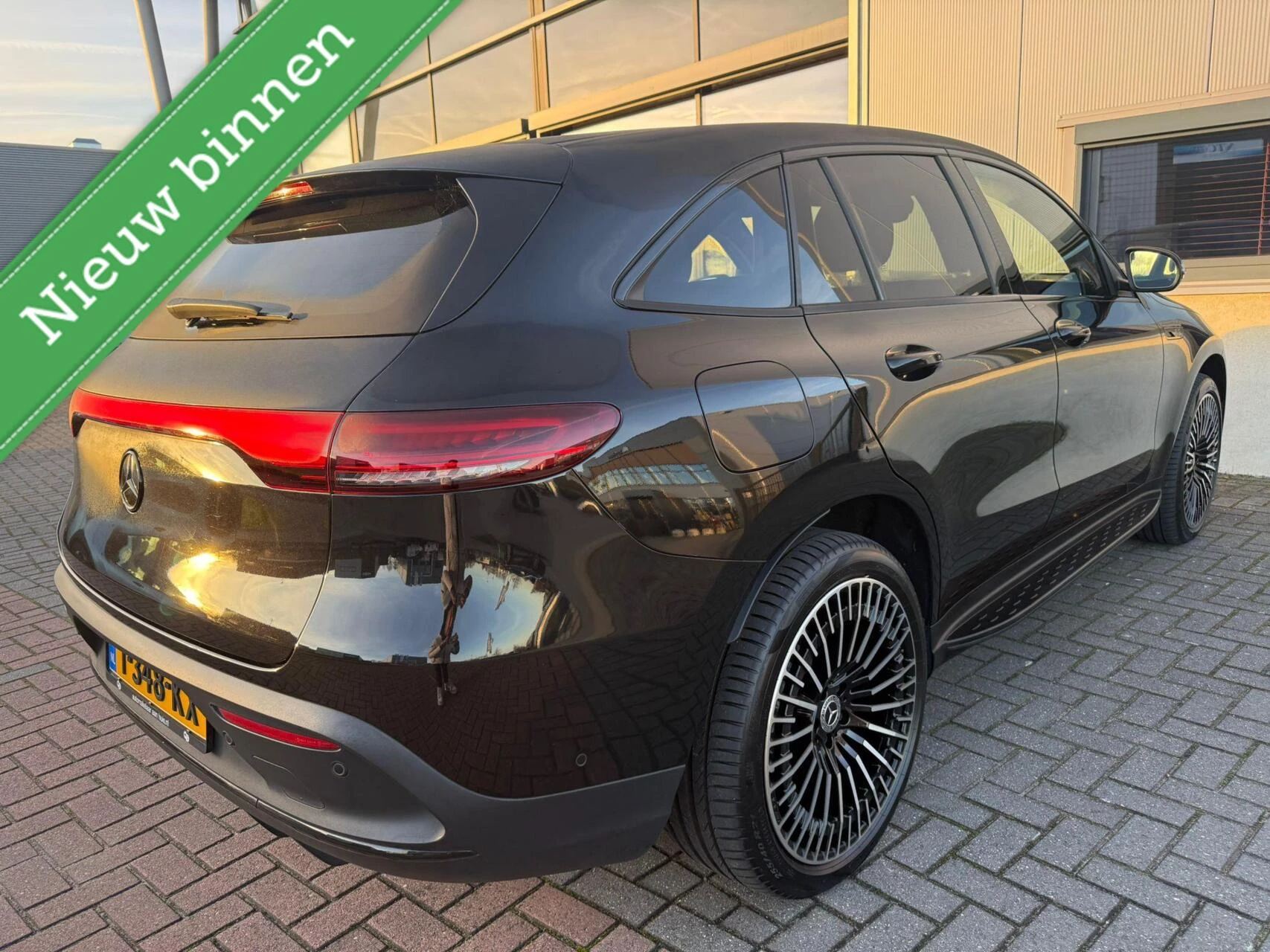 Hoofdafbeelding Mercedes-Benz EQC