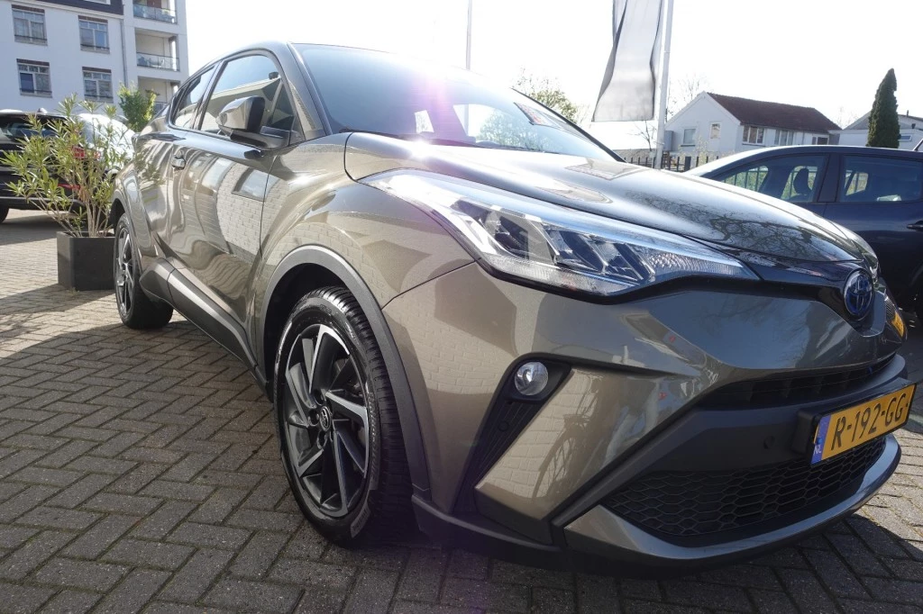 Hoofdafbeelding Toyota C-HR