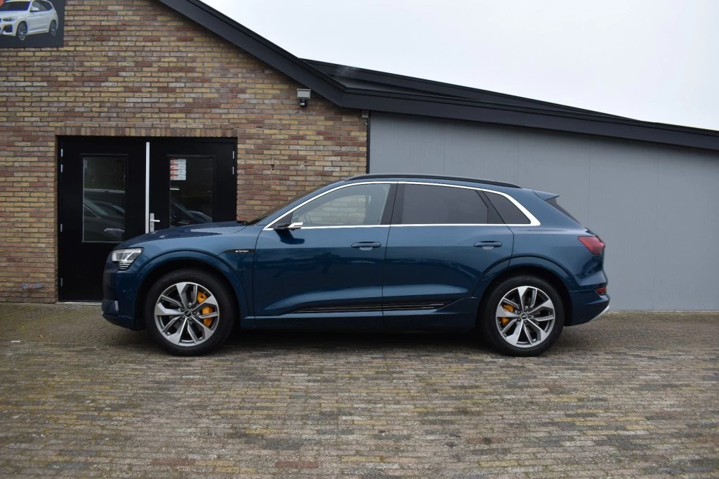 Hoofdafbeelding Audi e-tron