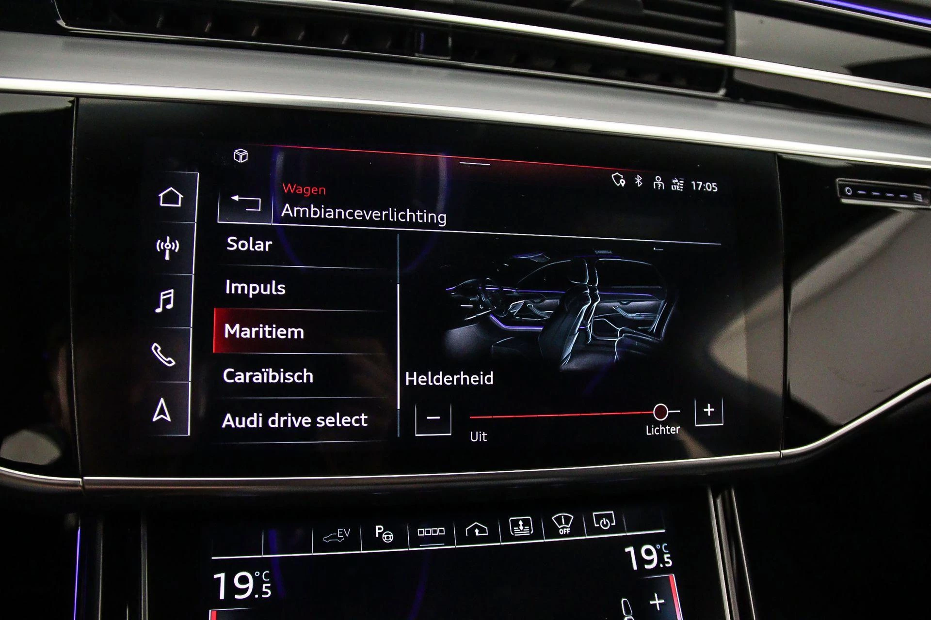 Hoofdafbeelding Audi A8