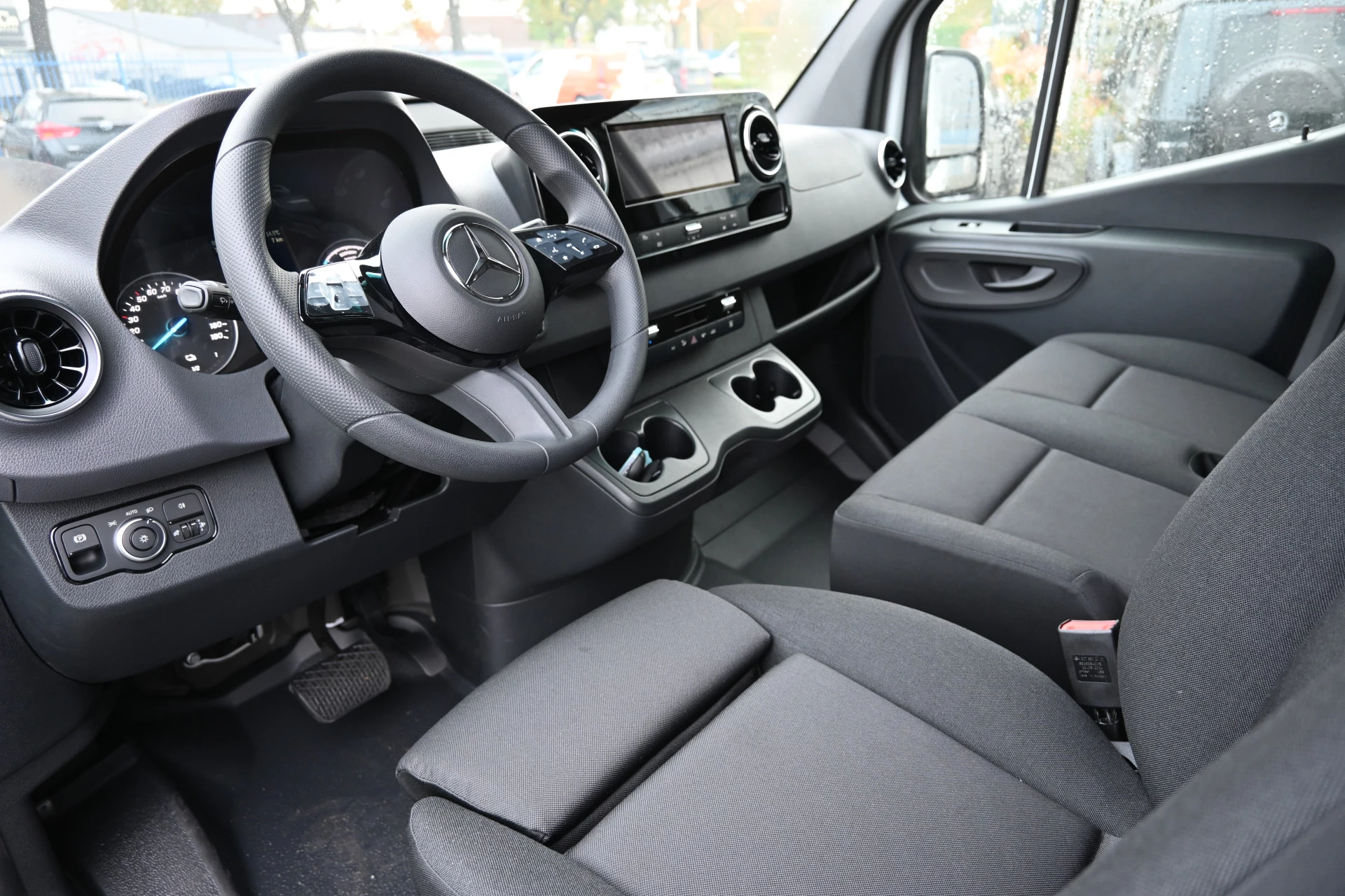 Hoofdafbeelding Mercedes-Benz eSprinter