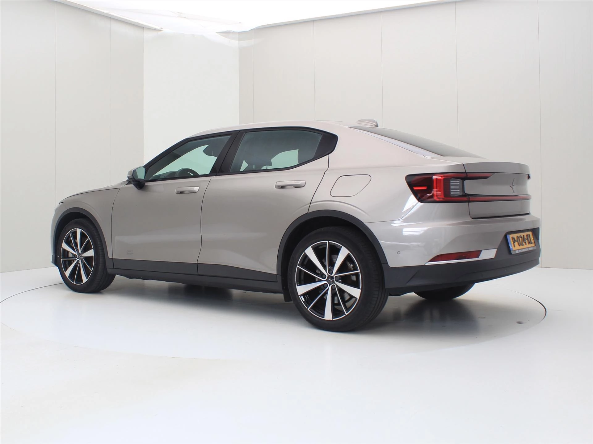 Hoofdafbeelding Polestar 2