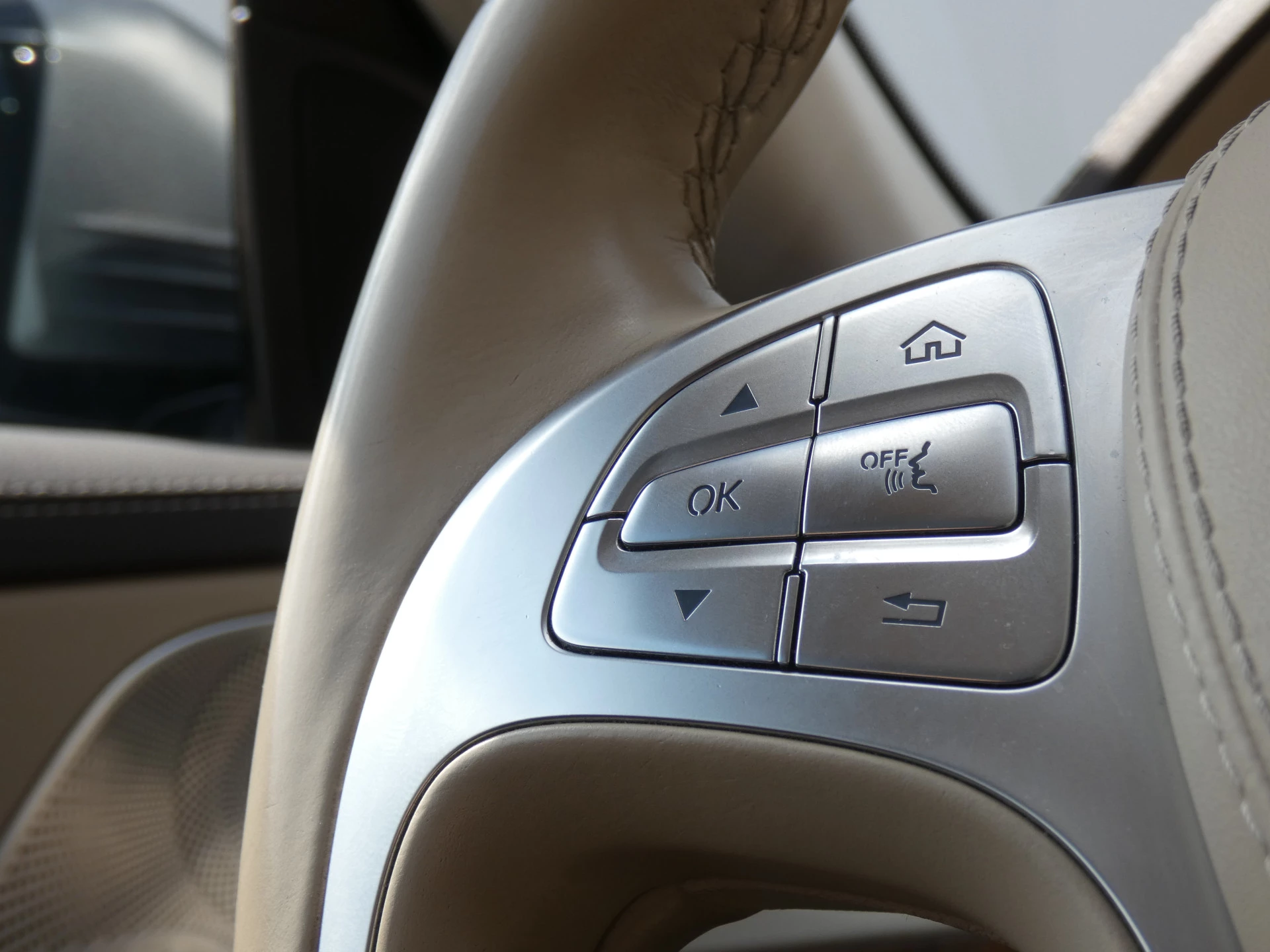 Hoofdafbeelding Mercedes-Benz S-Klasse