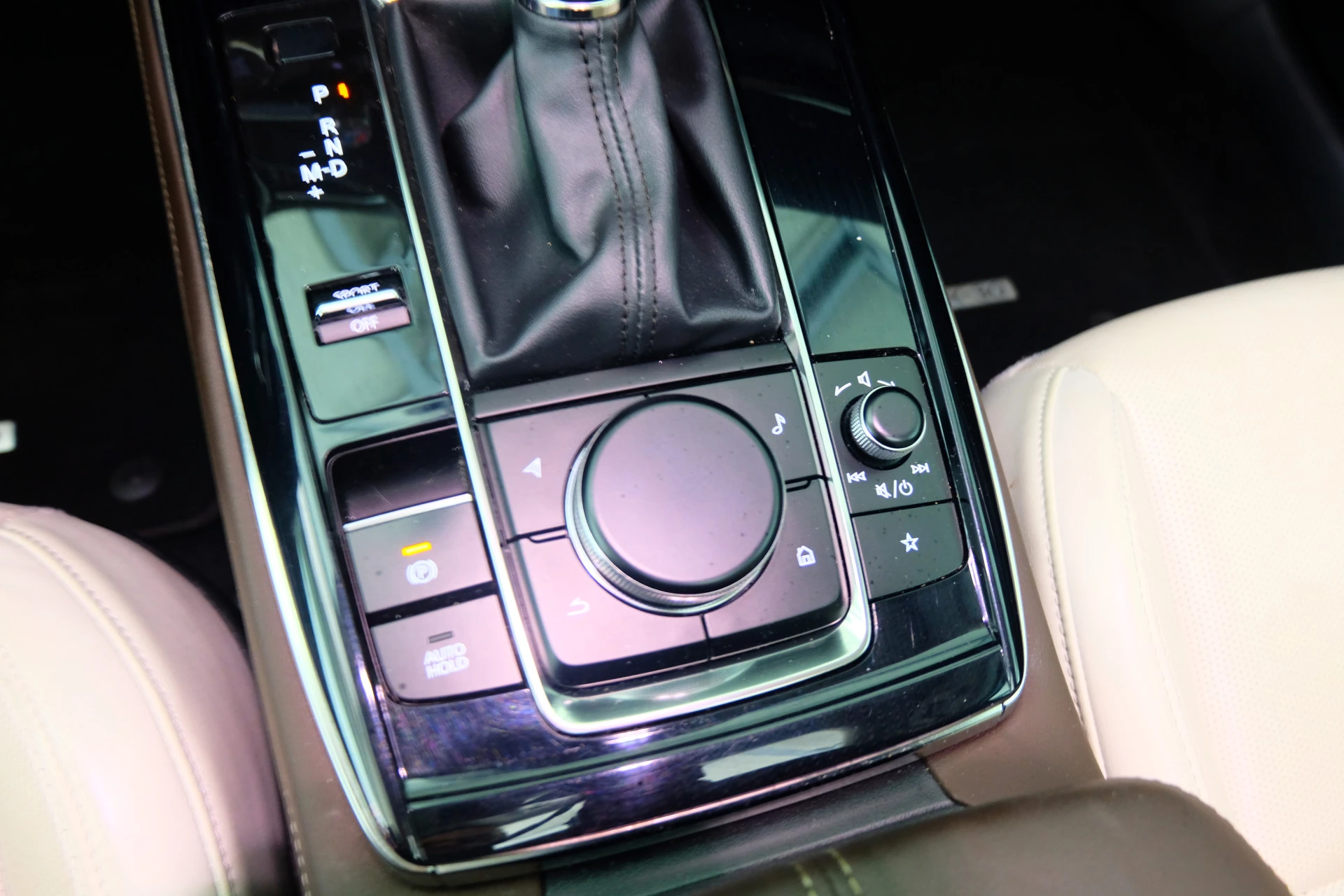 Hoofdafbeelding Mazda CX-30