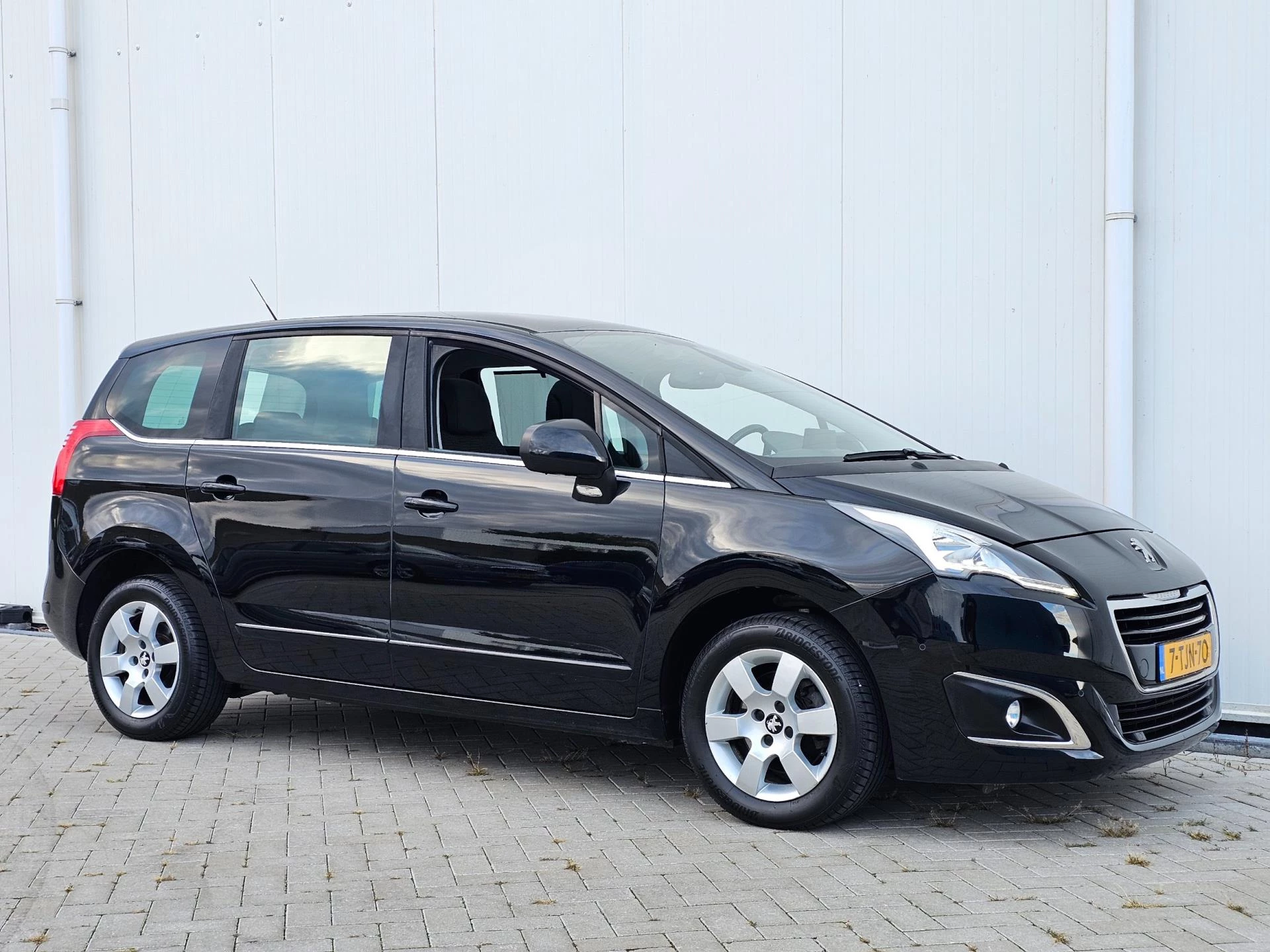 Hoofdafbeelding Peugeot 5008