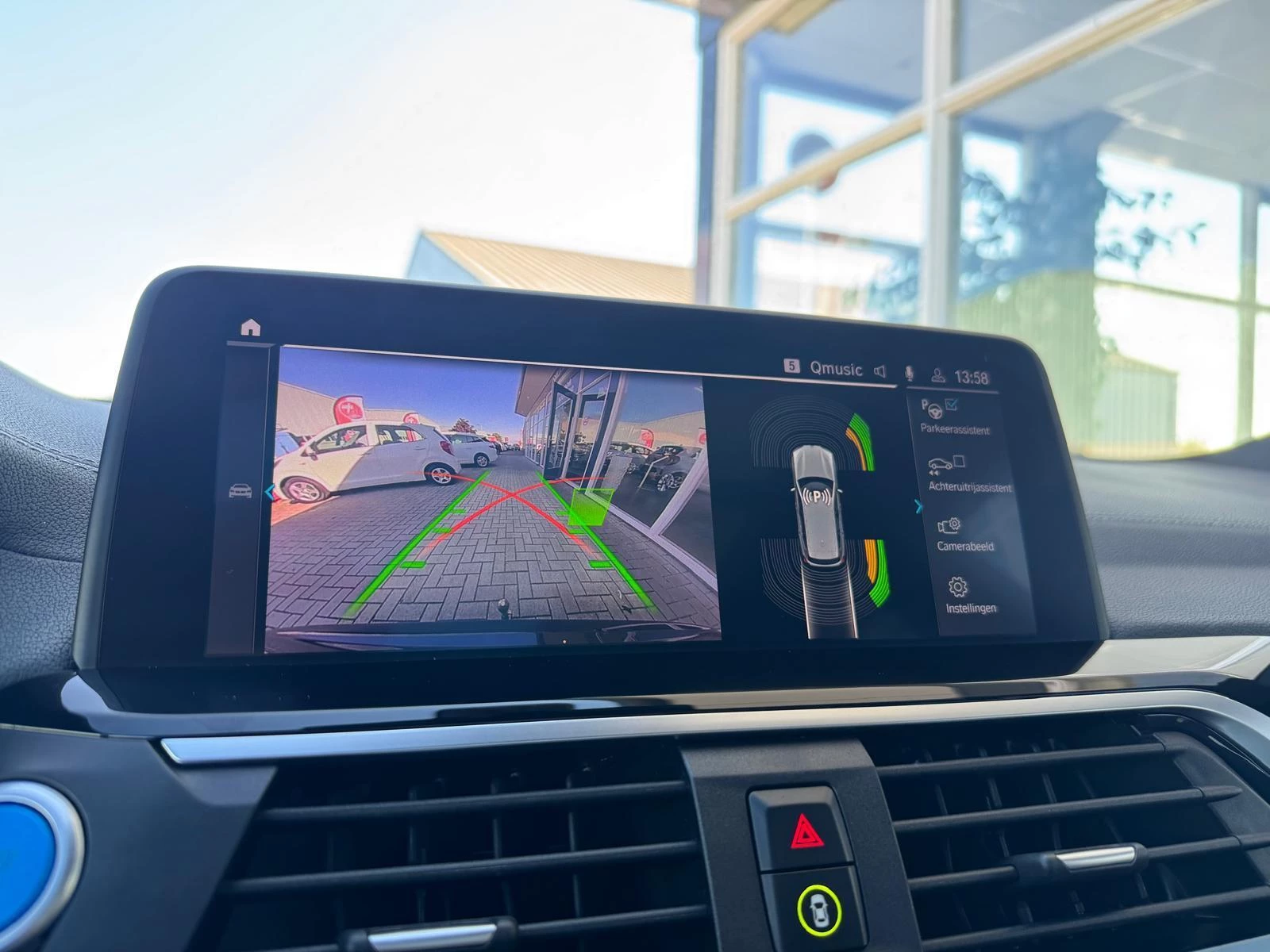Hoofdafbeelding BMW iX3