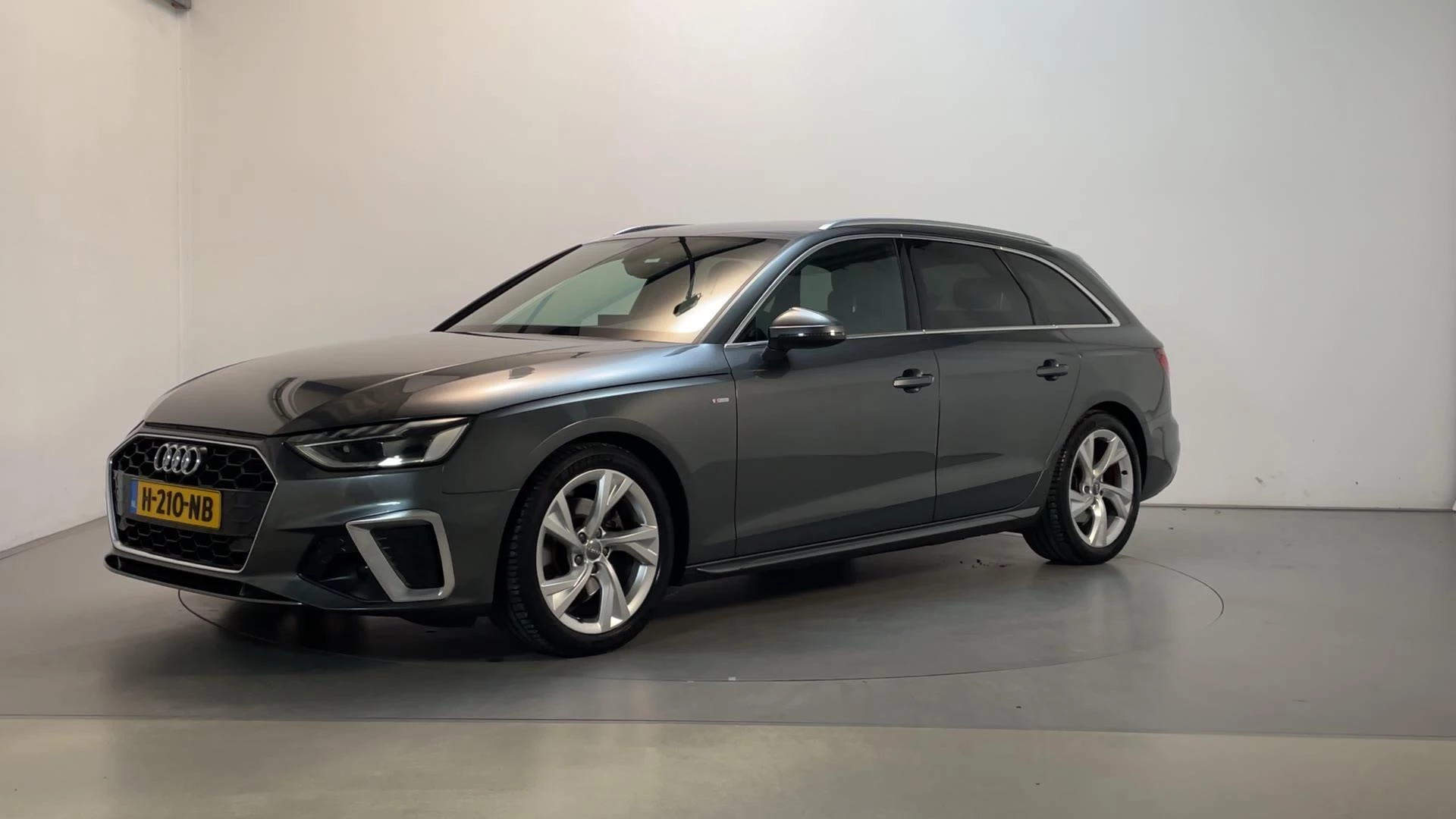 Hoofdafbeelding Audi A4