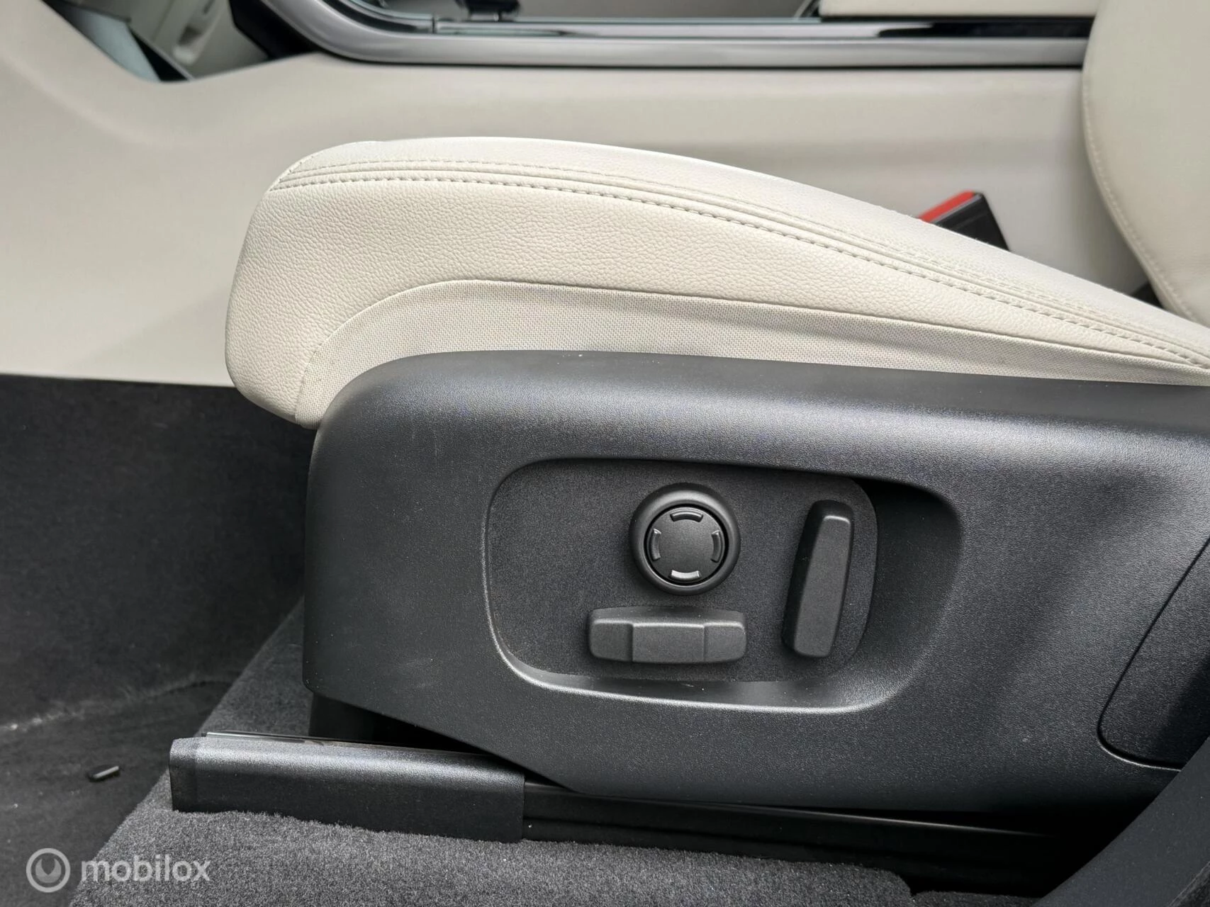 Hoofdafbeelding Land Rover Range Rover Velar