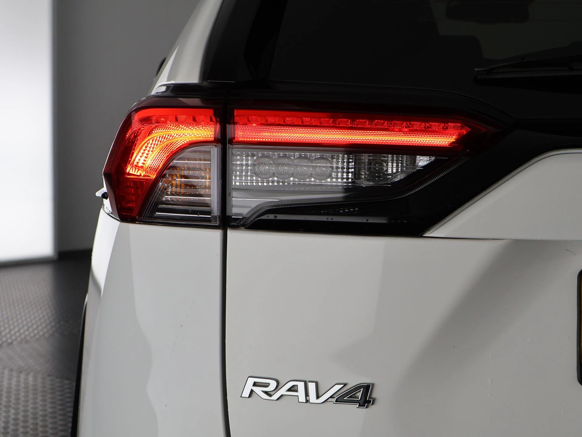 Hoofdafbeelding Toyota RAV4