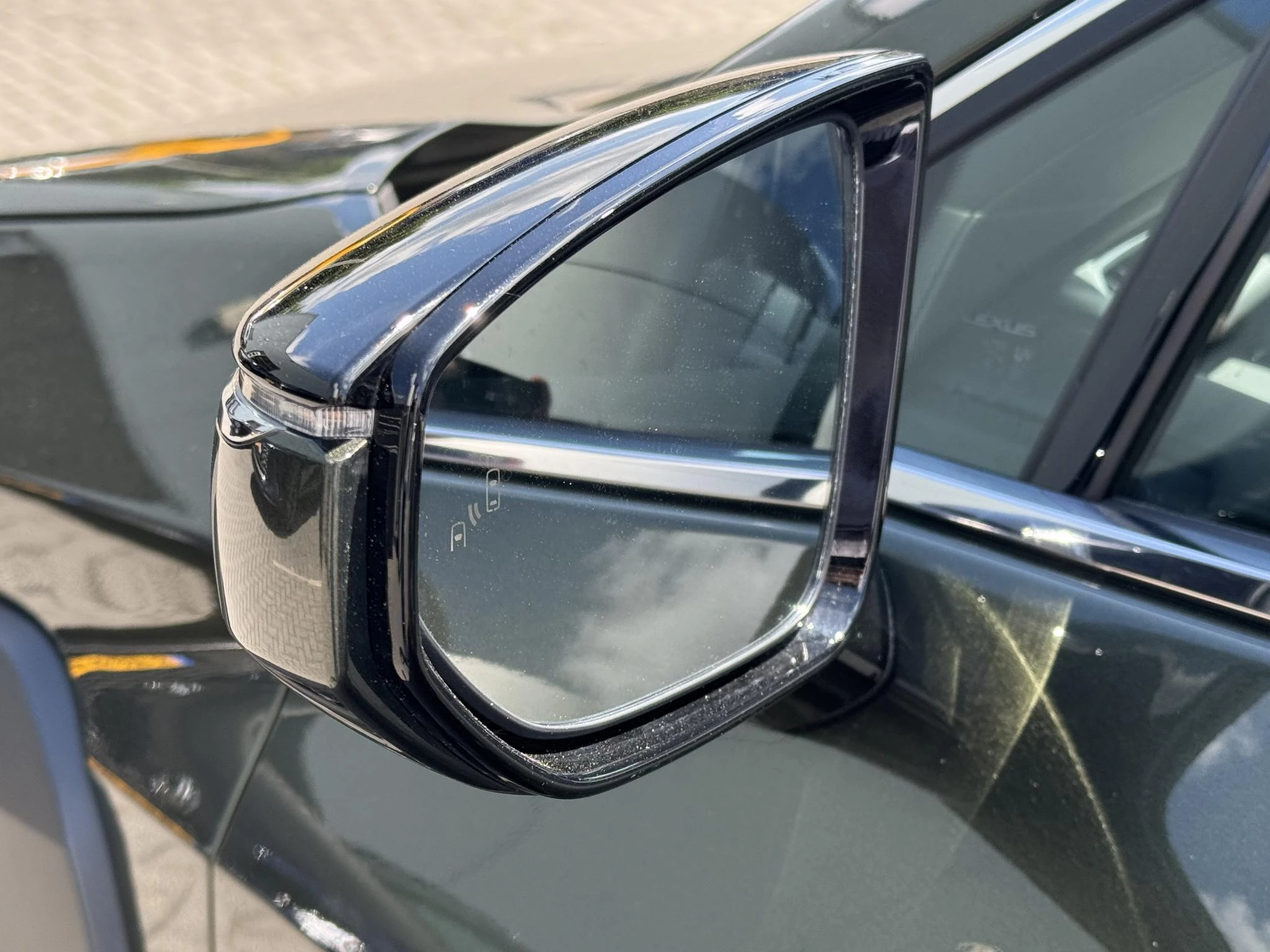 Hoofdafbeelding Lexus UX