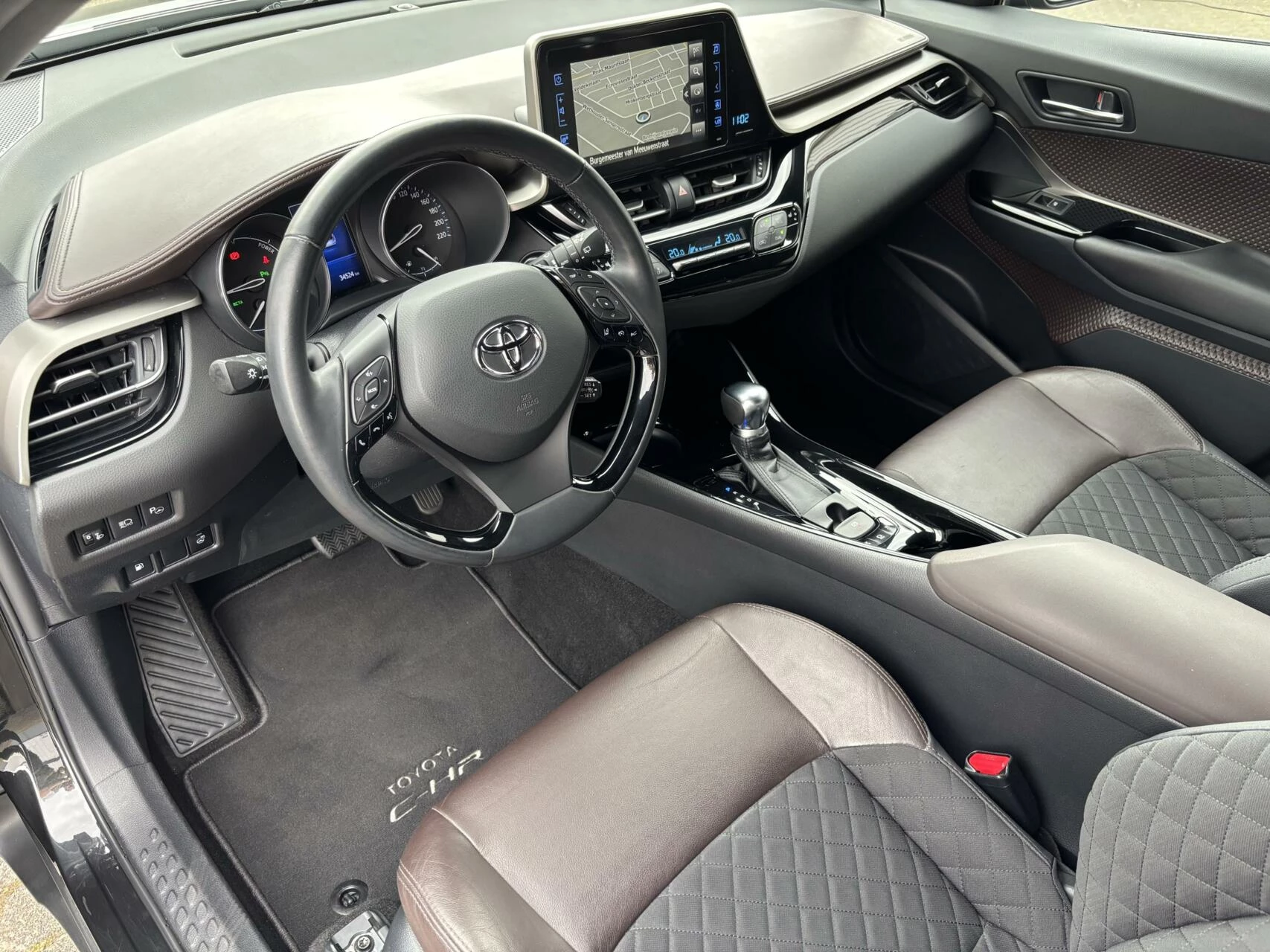 Hoofdafbeelding Toyota C-HR