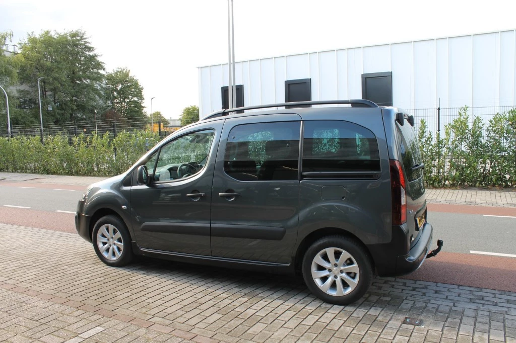 Hoofdafbeelding Peugeot Partner
