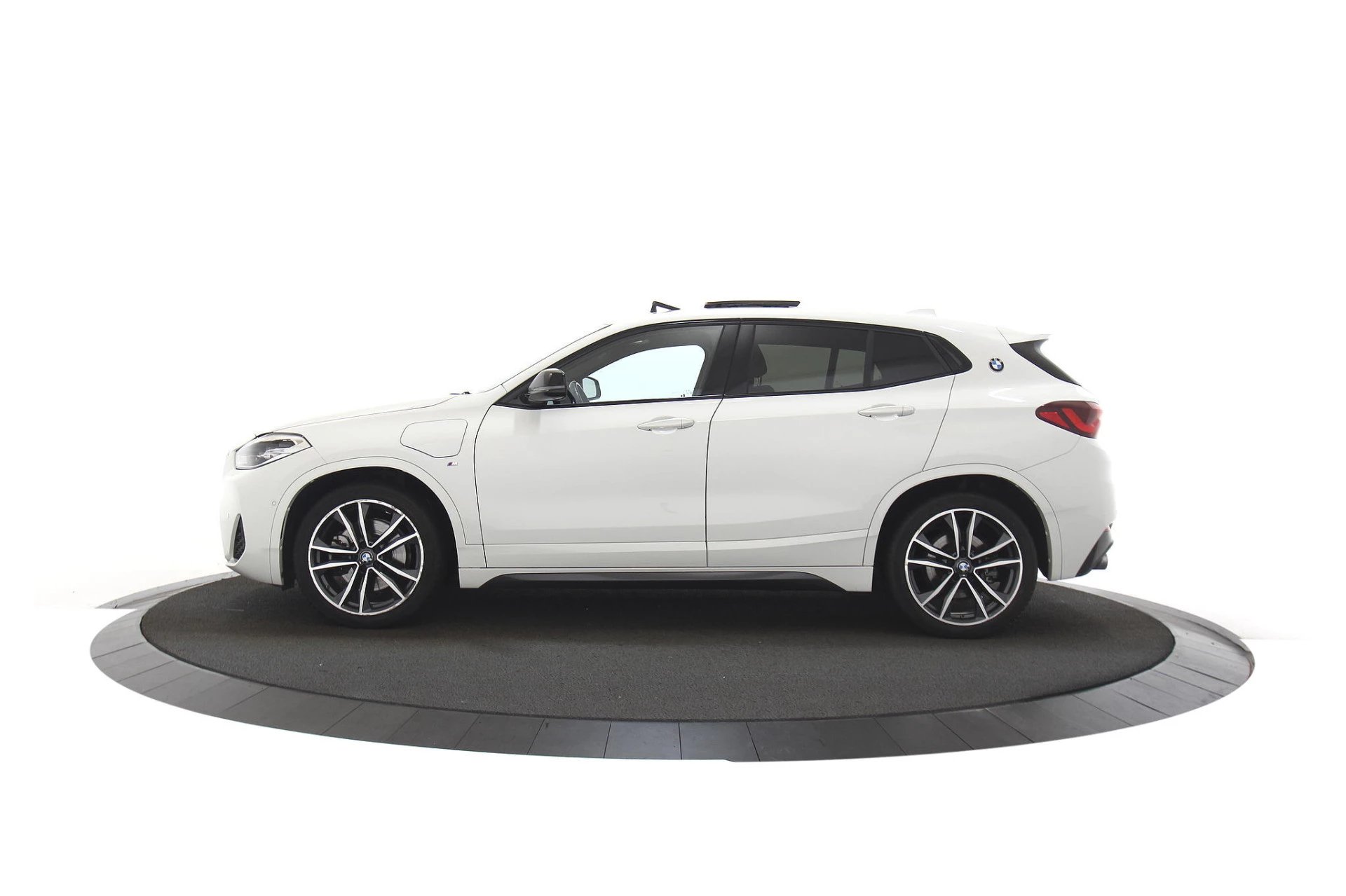 Hoofdafbeelding BMW X2