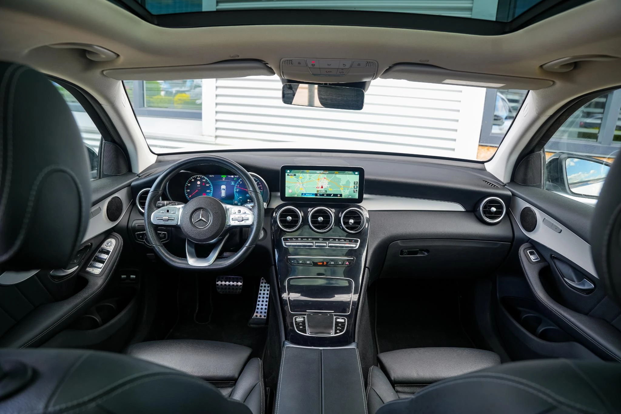 Hoofdafbeelding Mercedes-Benz GLC