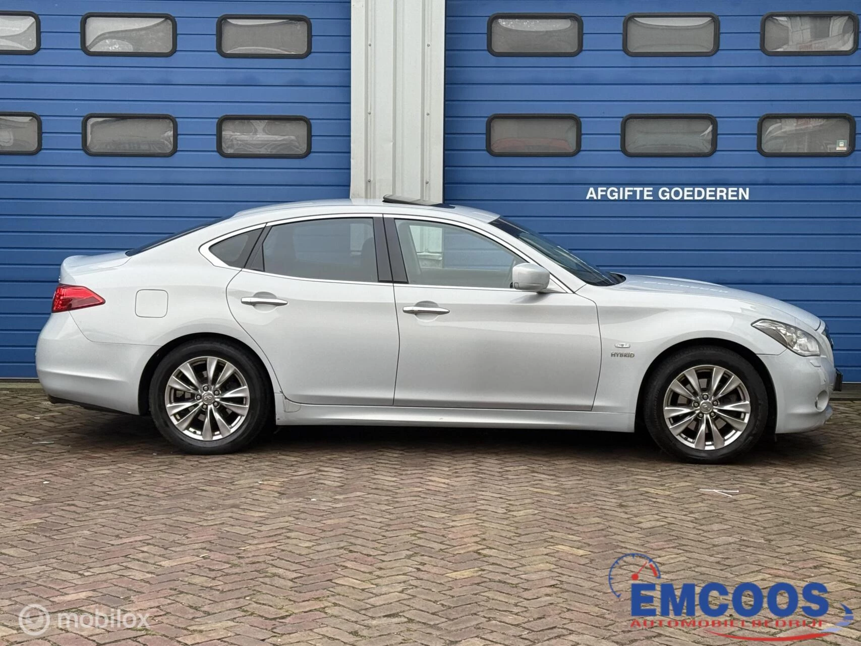 Hoofdafbeelding Infiniti M