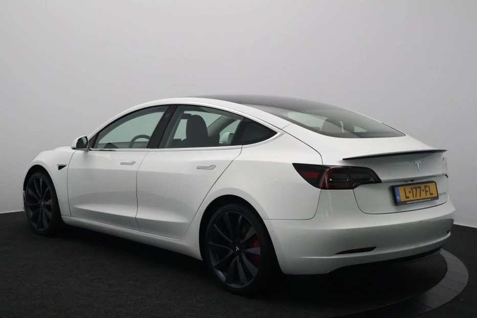 Hoofdafbeelding Tesla Model 3