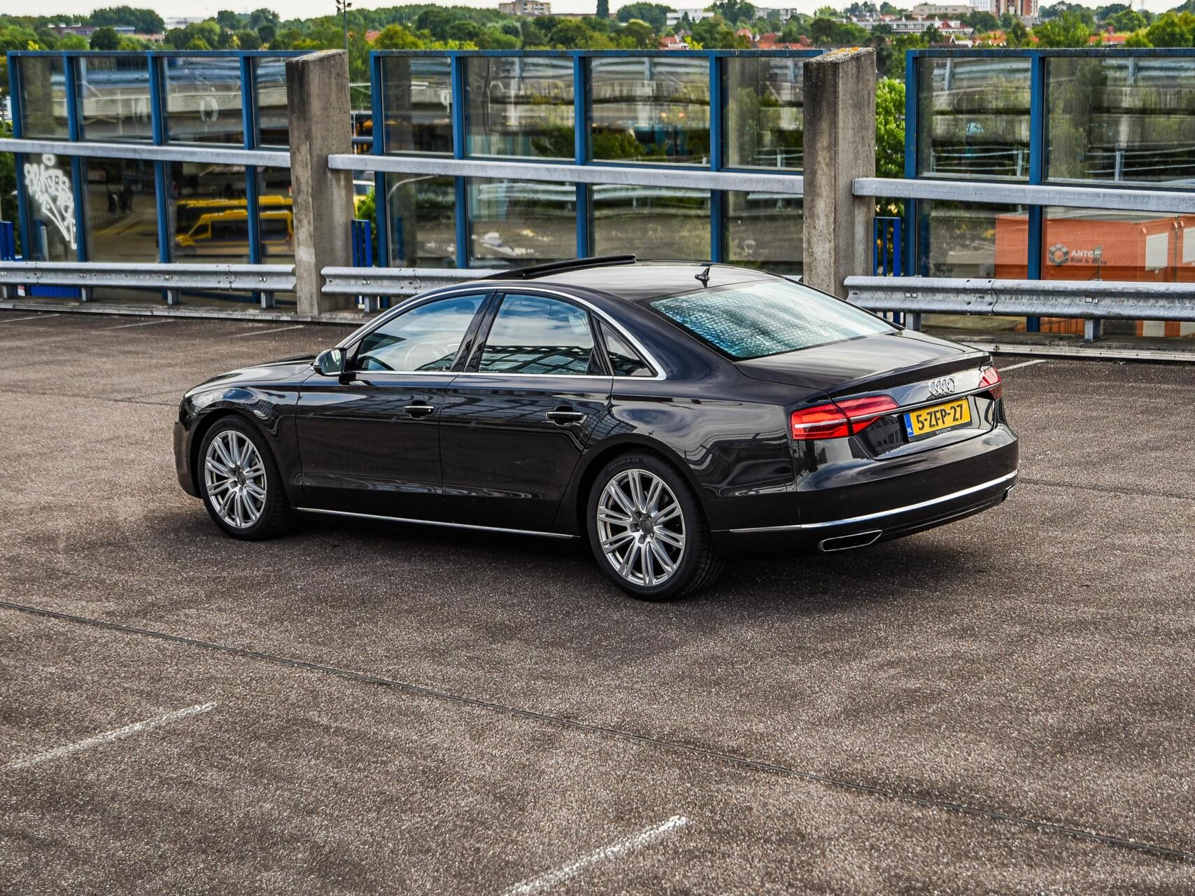 Hoofdafbeelding Audi A8