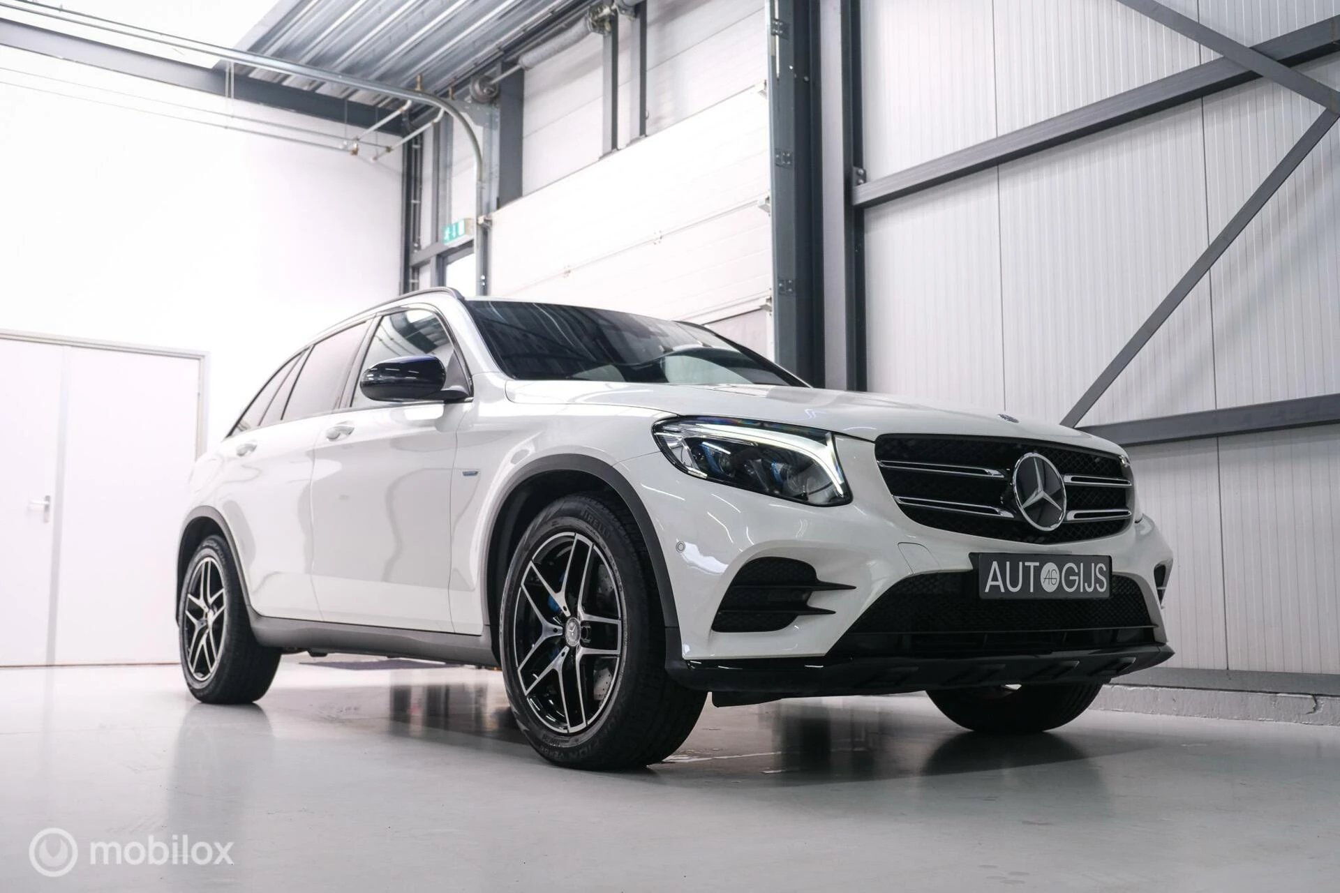 Hoofdafbeelding Mercedes-Benz GLC