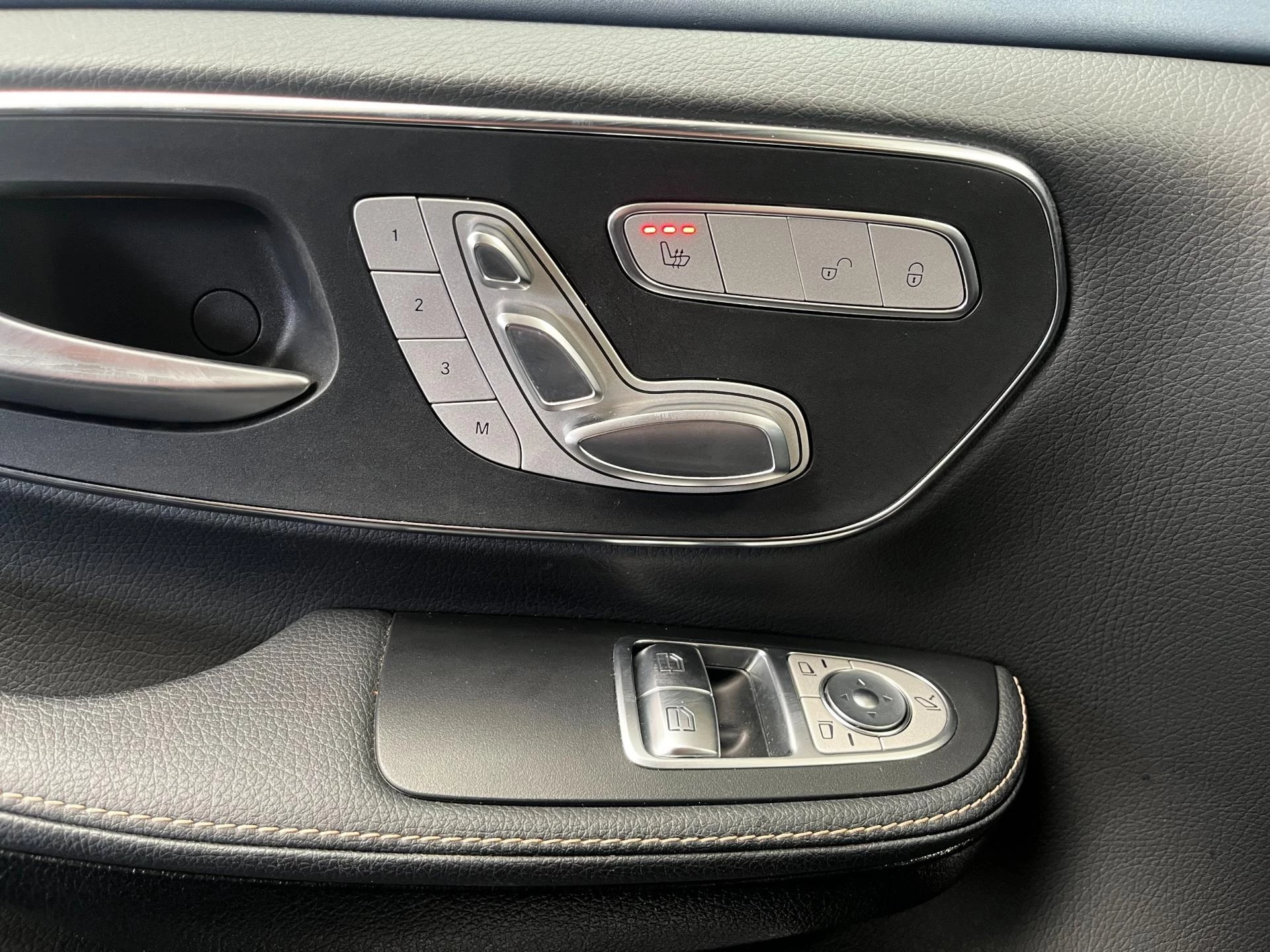 Hoofdafbeelding Mercedes-Benz EQV