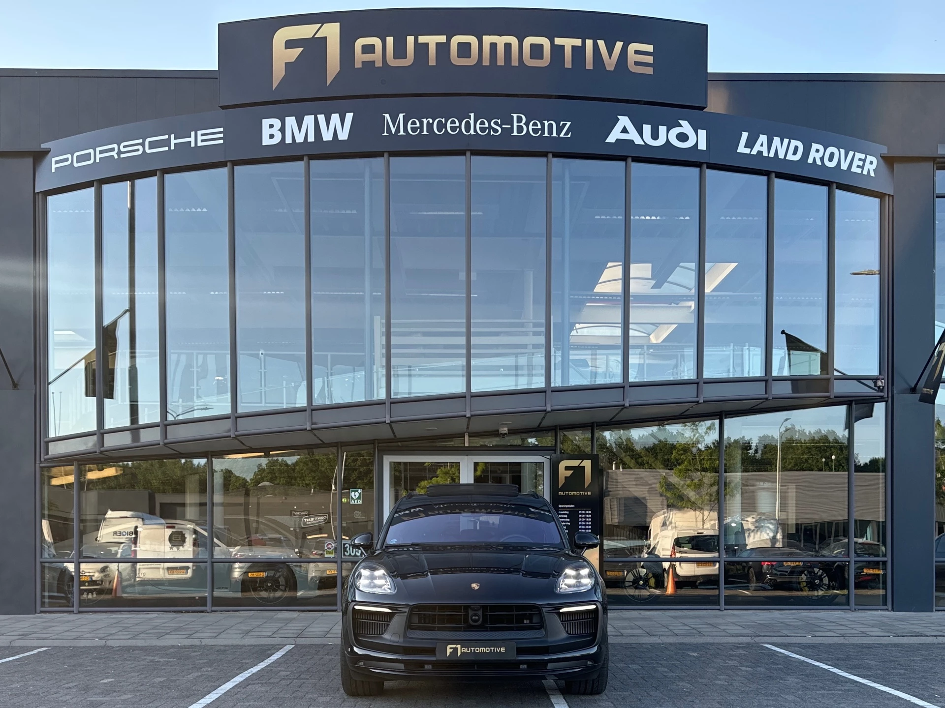 Hoofdafbeelding Porsche Macan