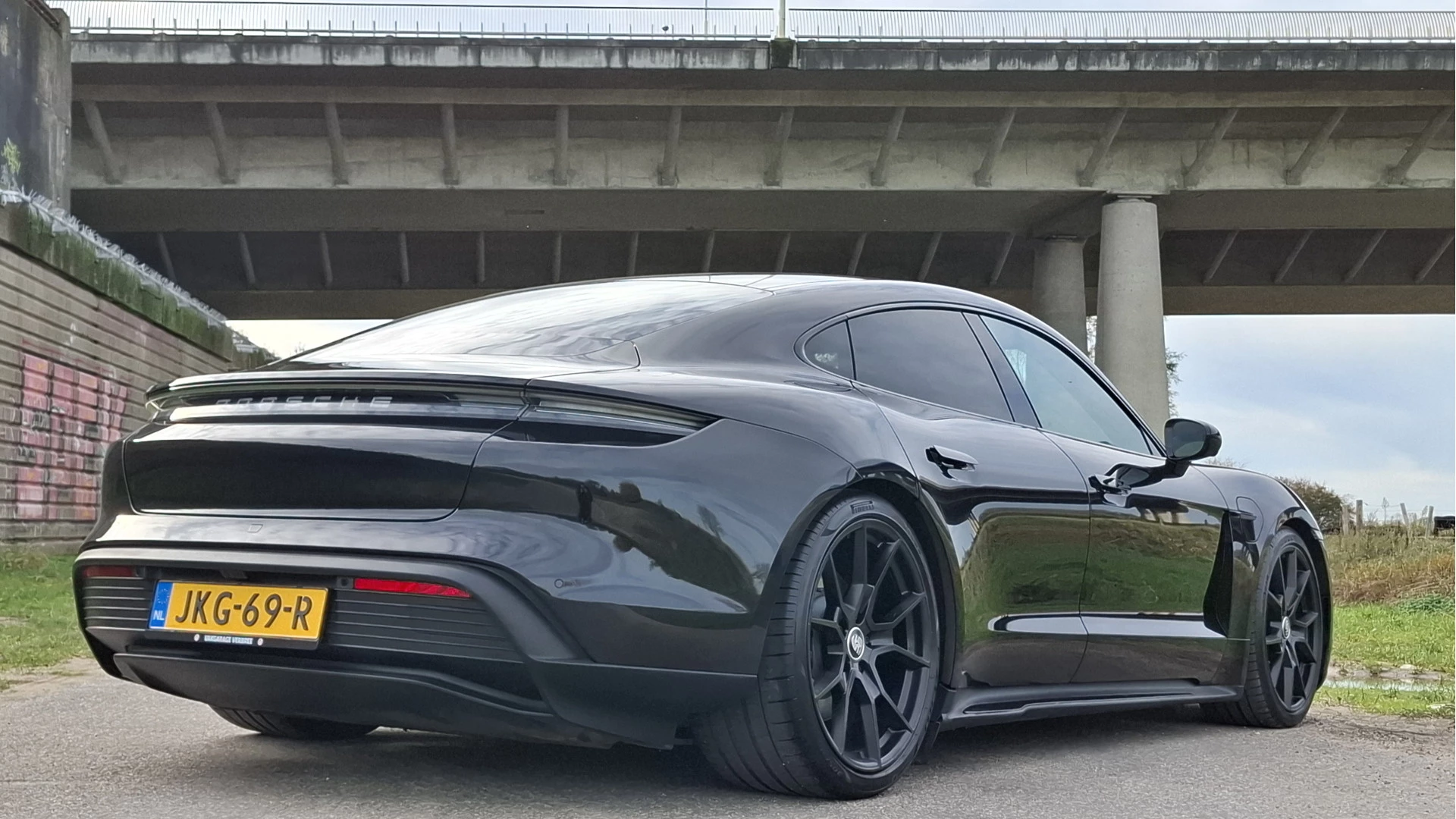 Hoofdafbeelding Porsche Taycan