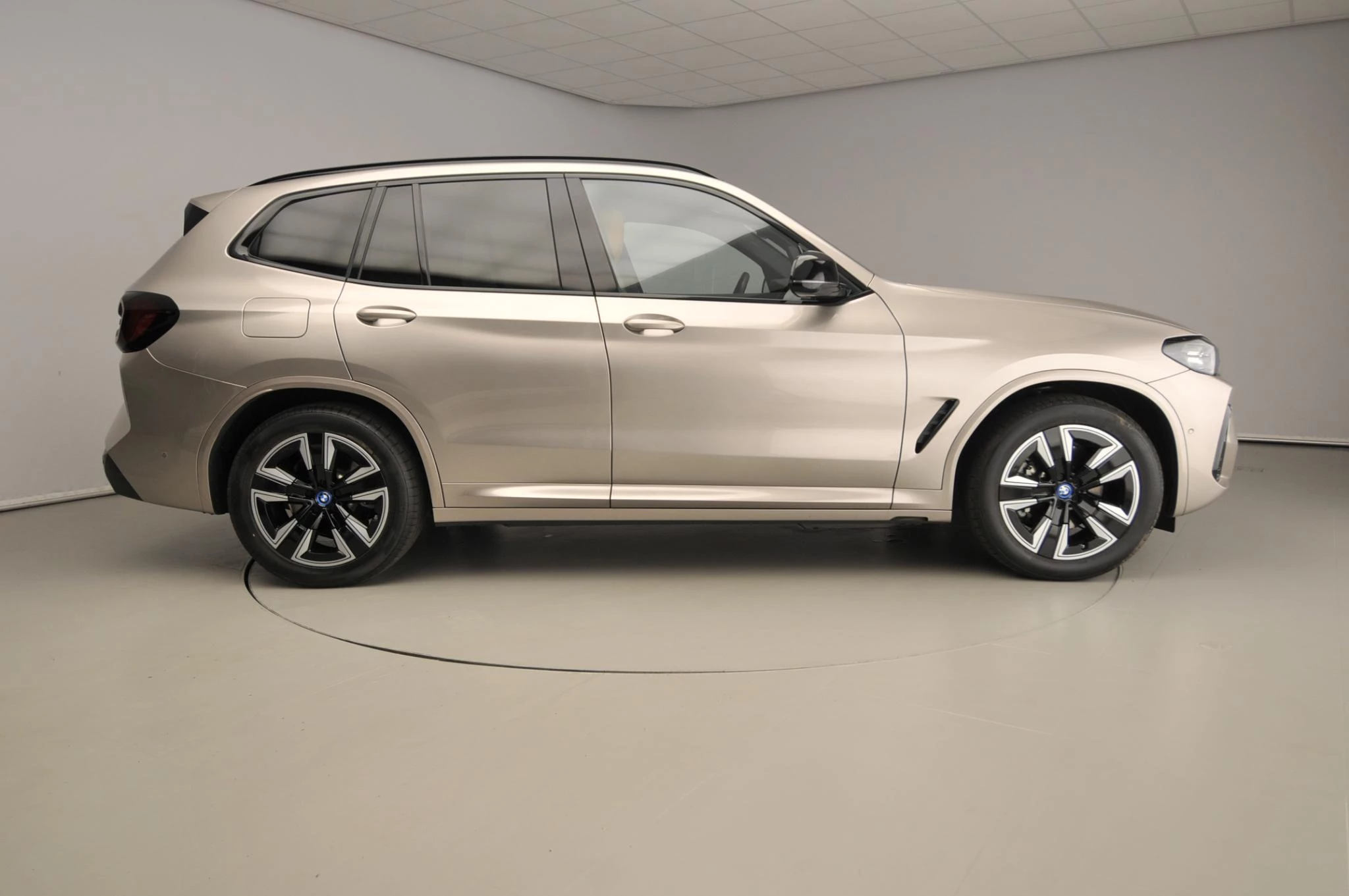 Hoofdafbeelding BMW iX3