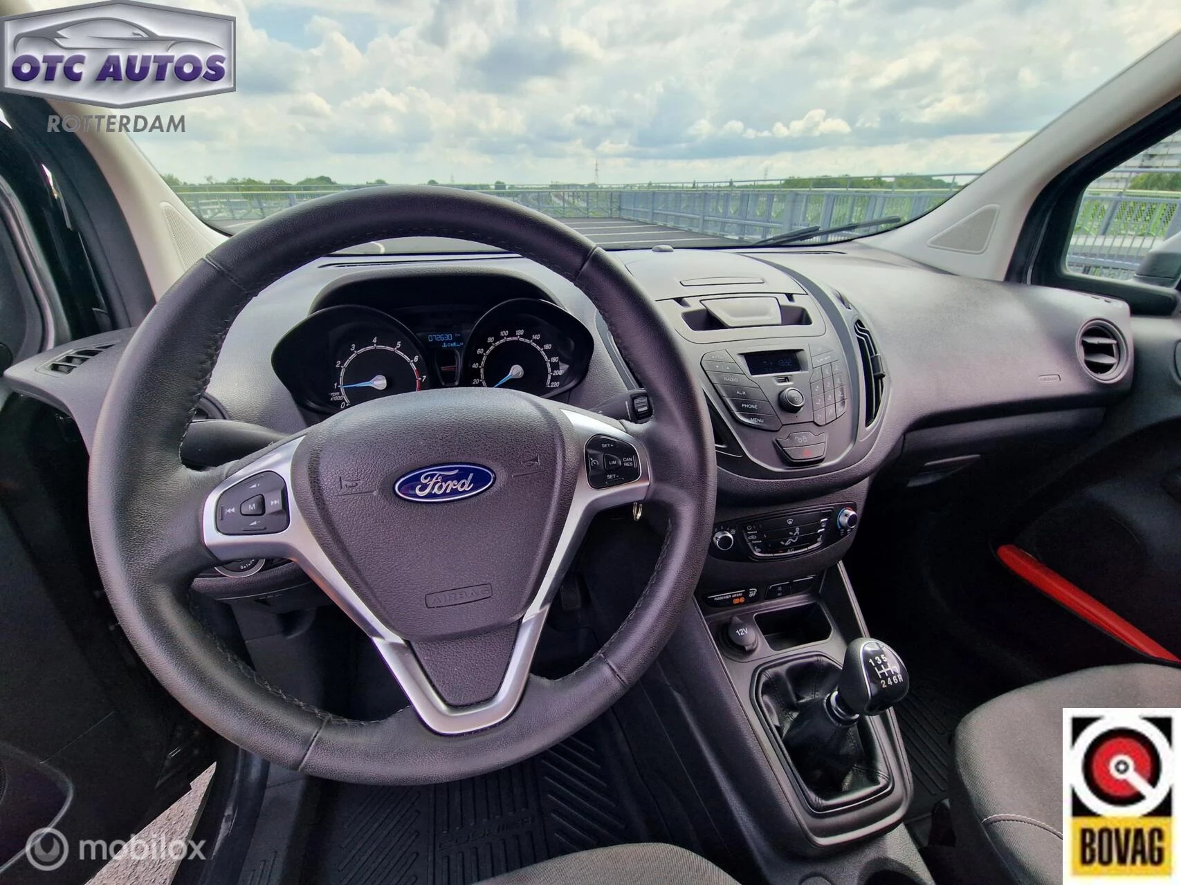 Hoofdafbeelding Ford Transit Courier