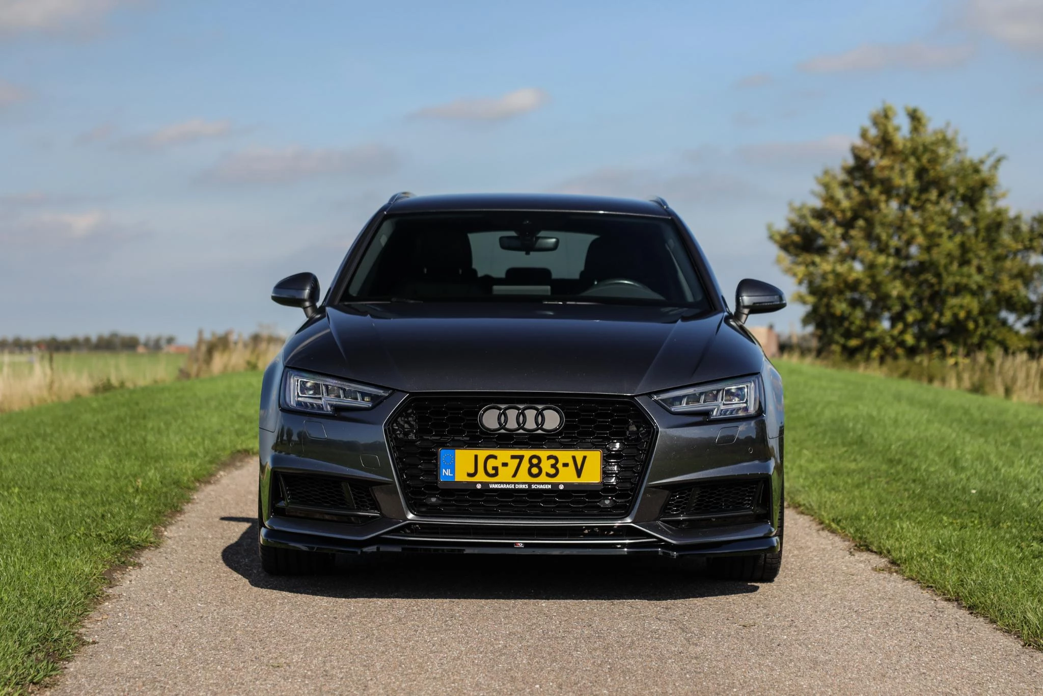 Hoofdafbeelding Audi A4
