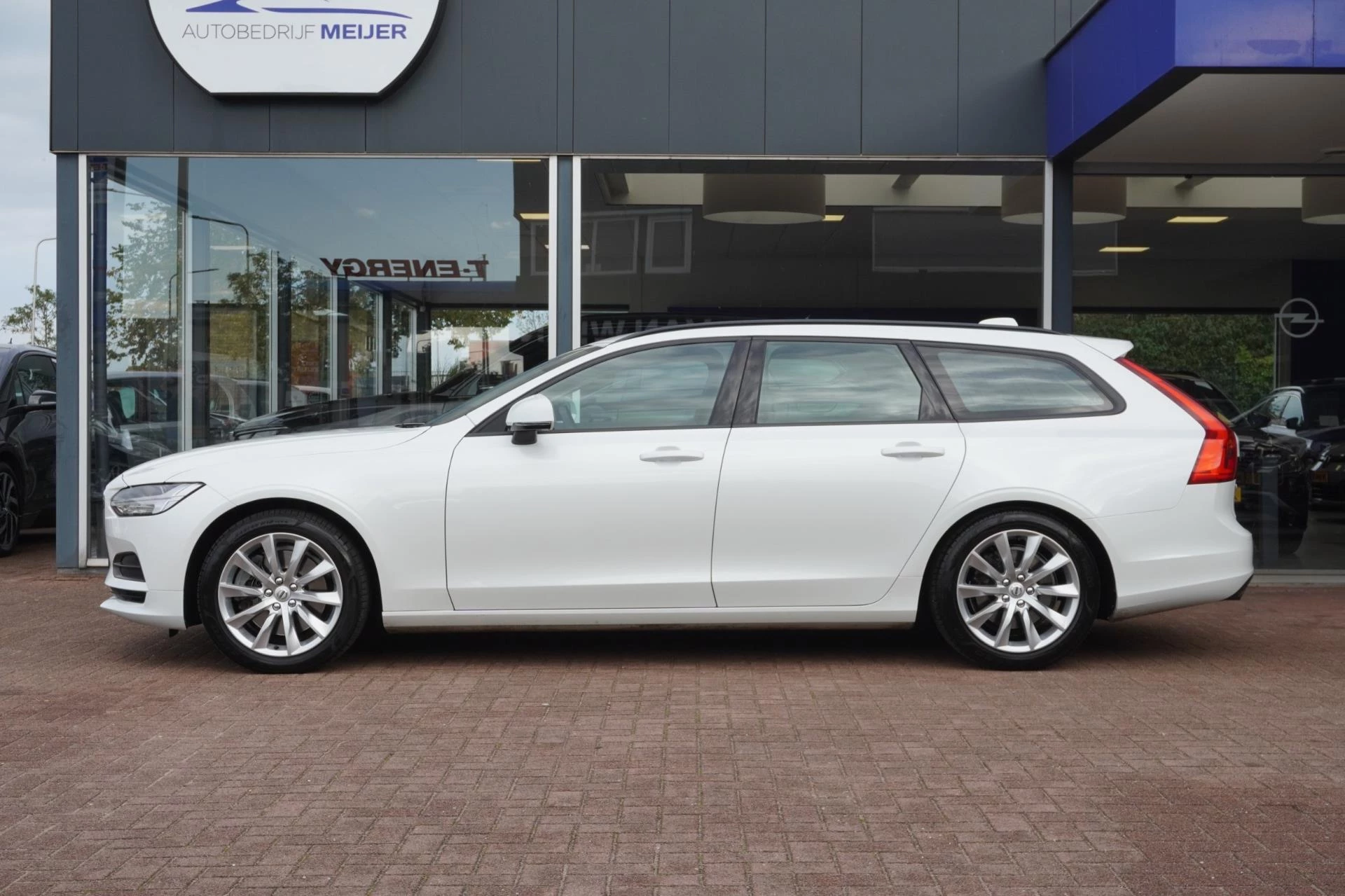 Hoofdafbeelding Volvo V90