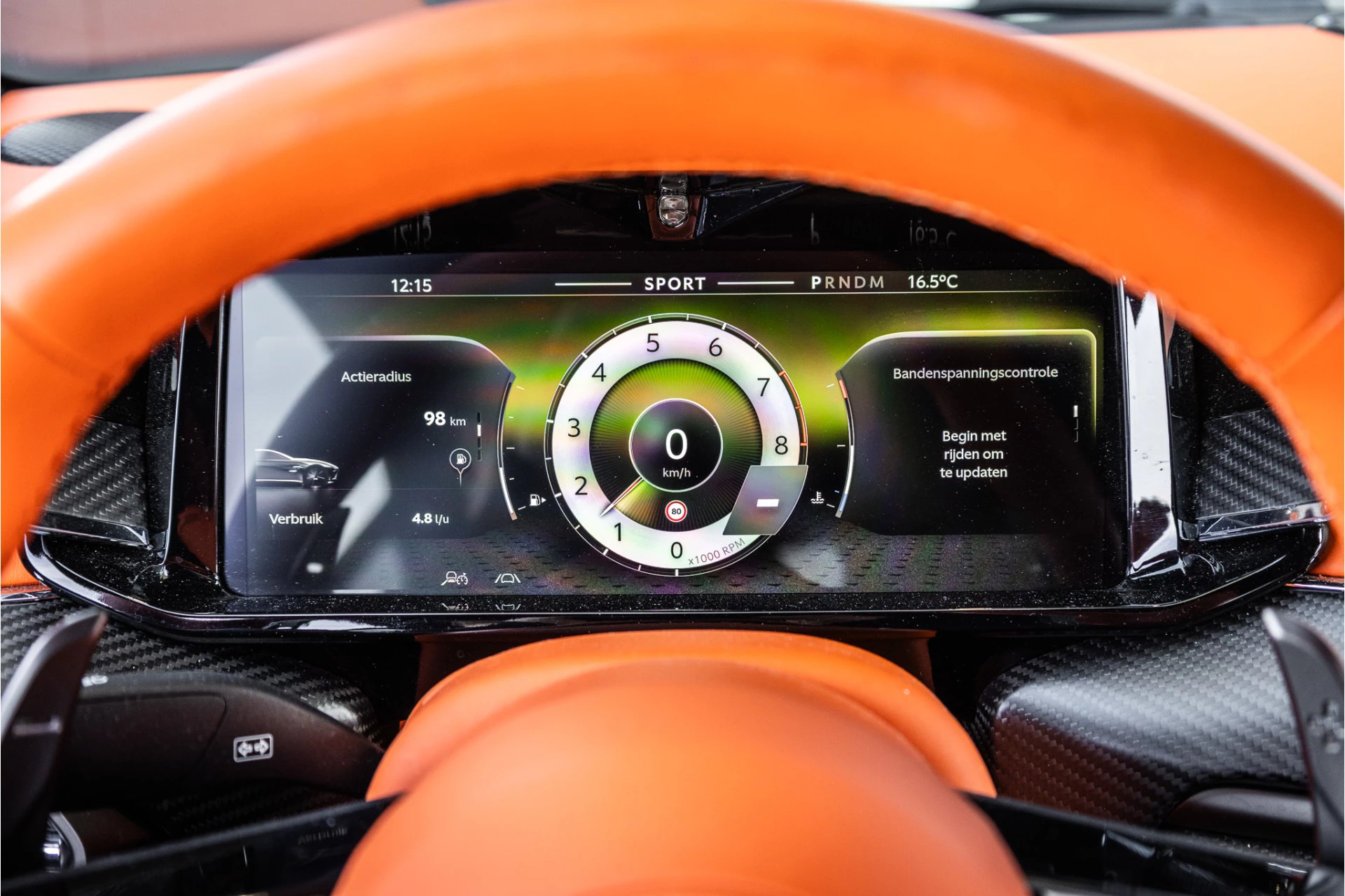 Hoofdafbeelding Aston Martin V8 Vantage