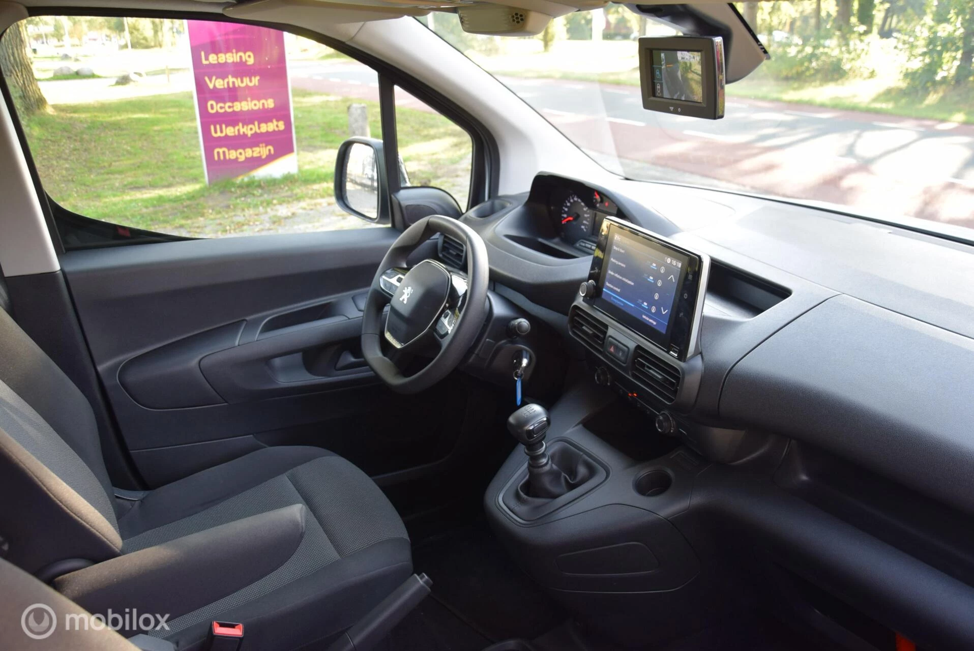 Hoofdafbeelding Peugeot Partner