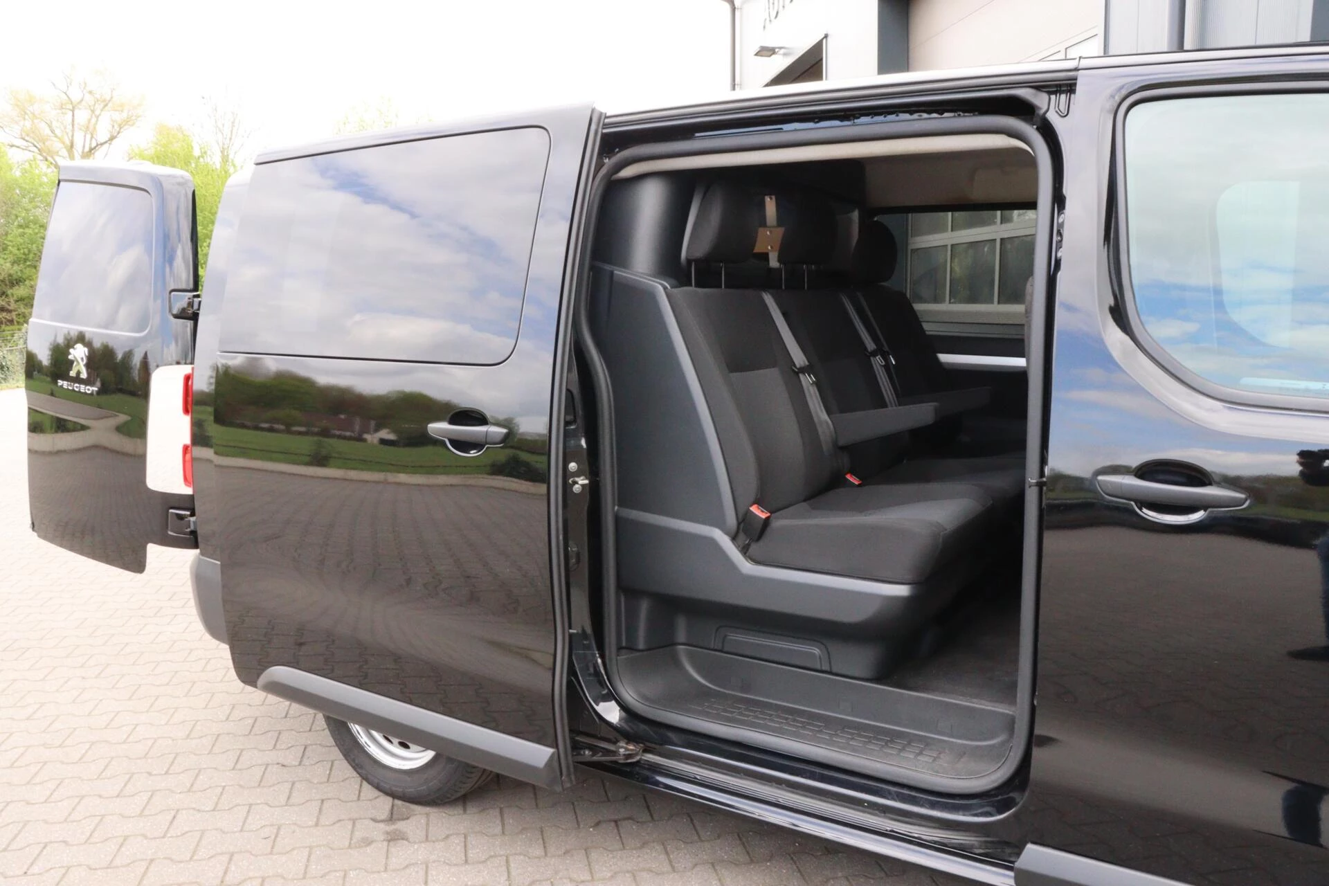 Hoofdafbeelding Peugeot e-Expert