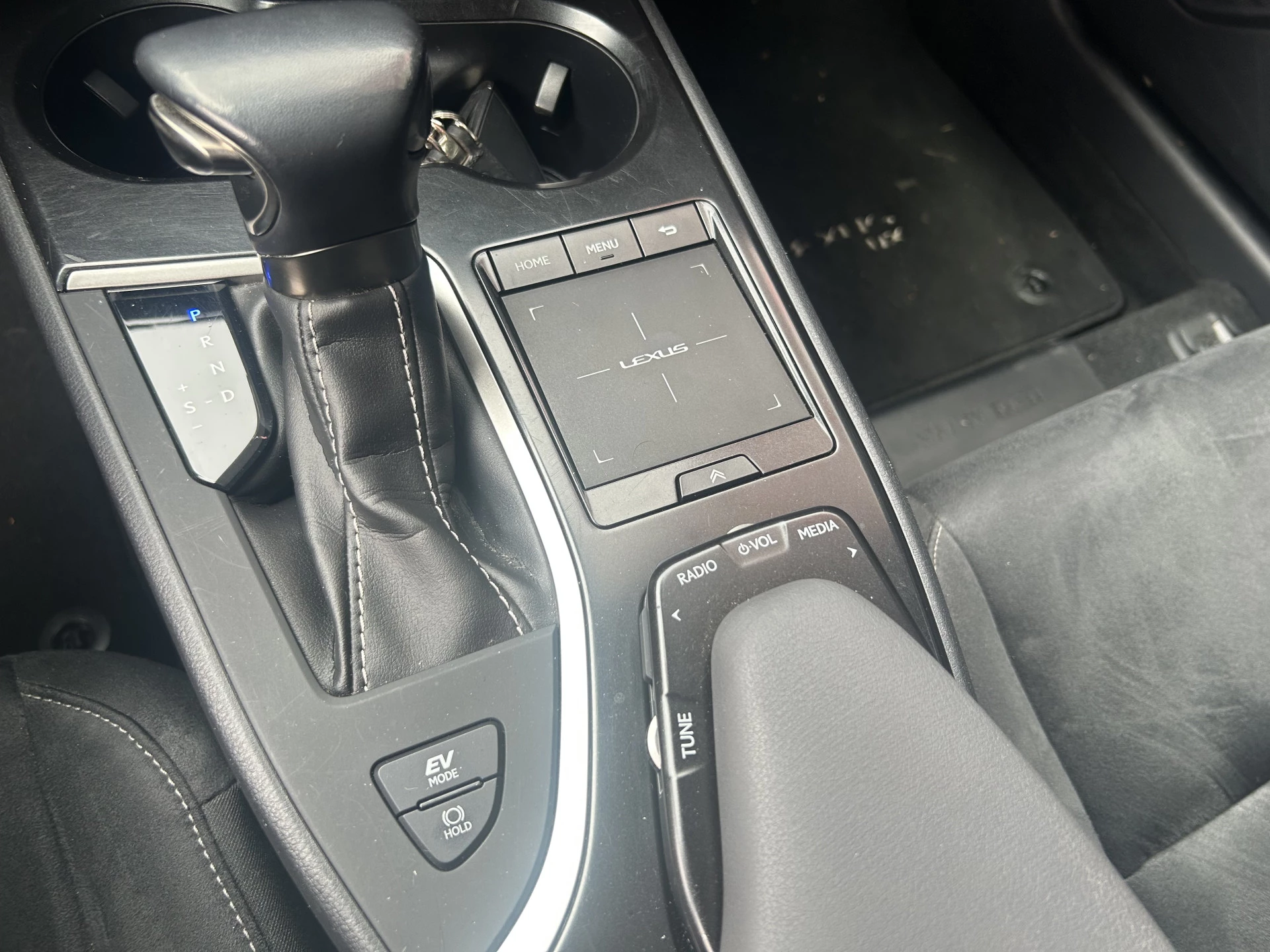 Hoofdafbeelding Lexus UX
