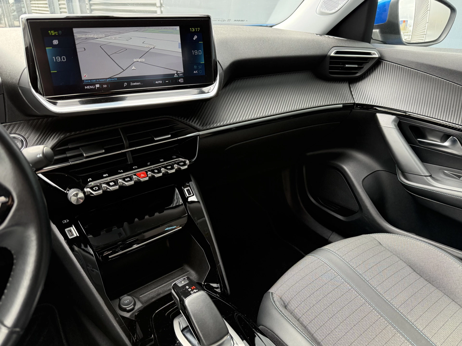 Hoofdafbeelding Peugeot e-2008