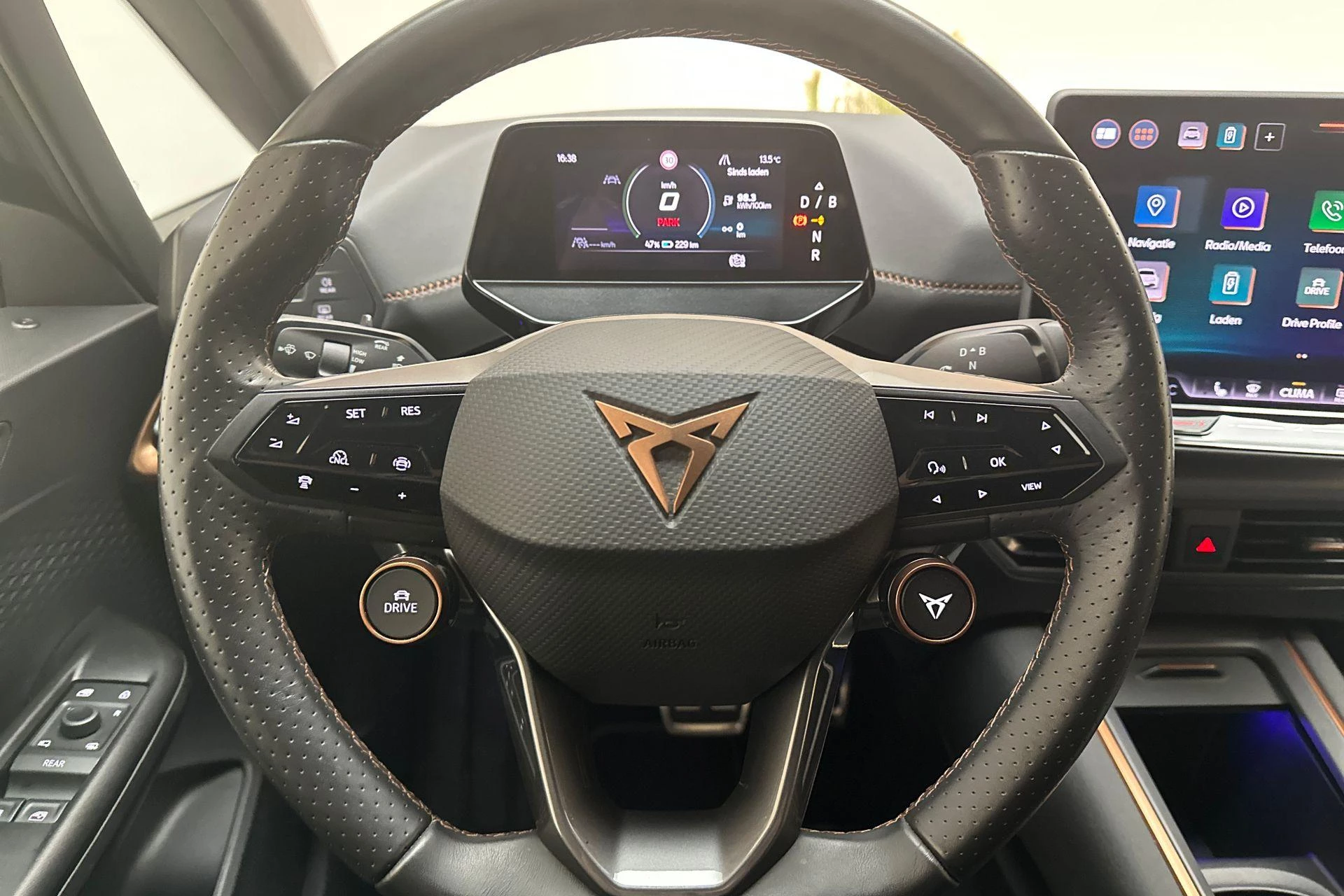 Hoofdafbeelding CUPRA Born