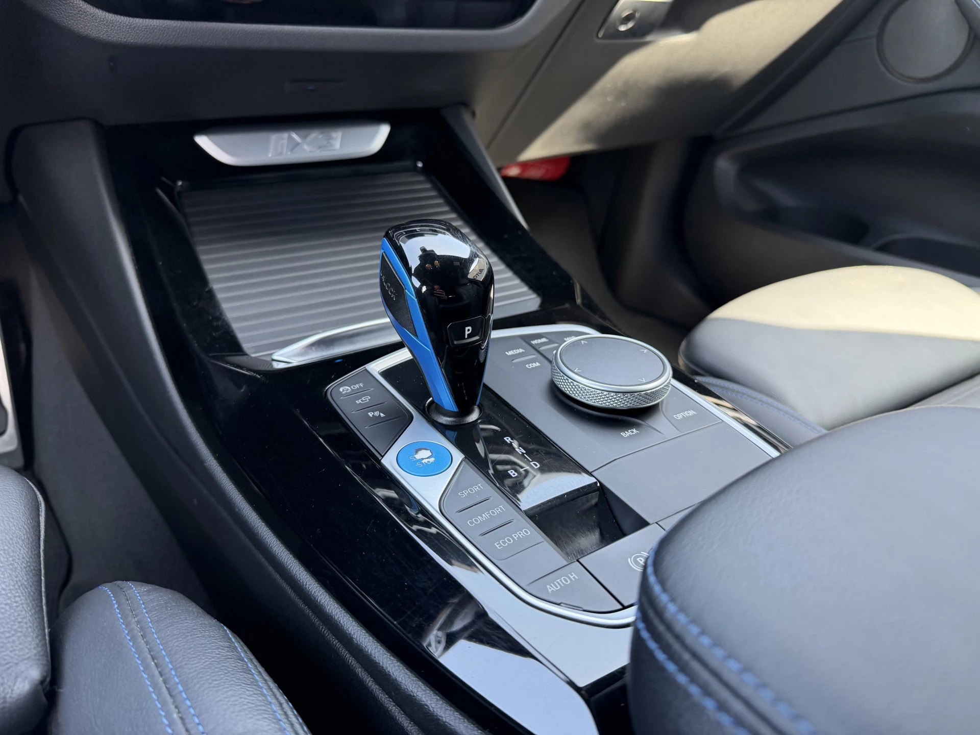 Hoofdafbeelding BMW iX3