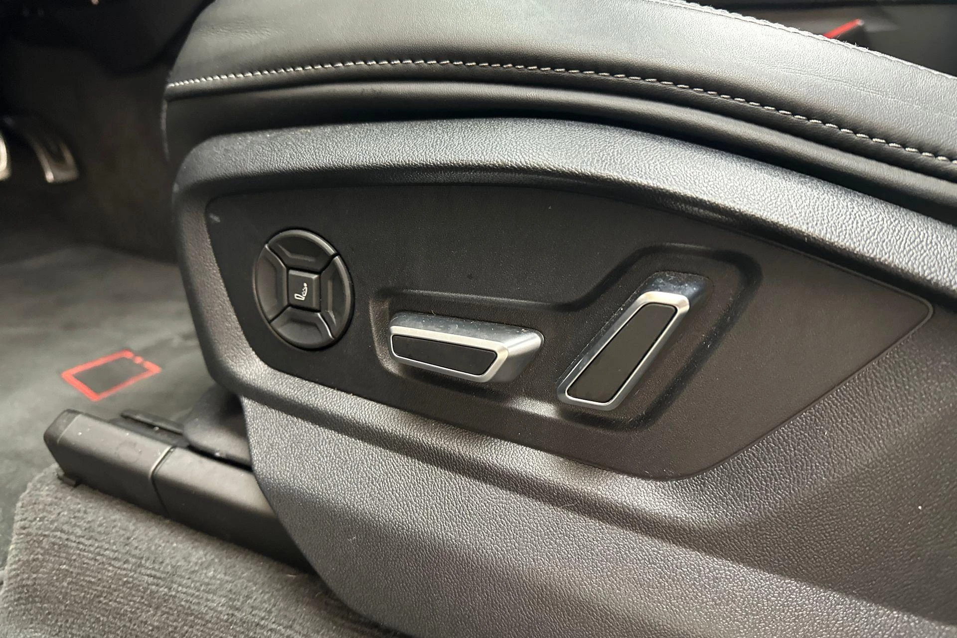 Hoofdafbeelding Audi RSQ8