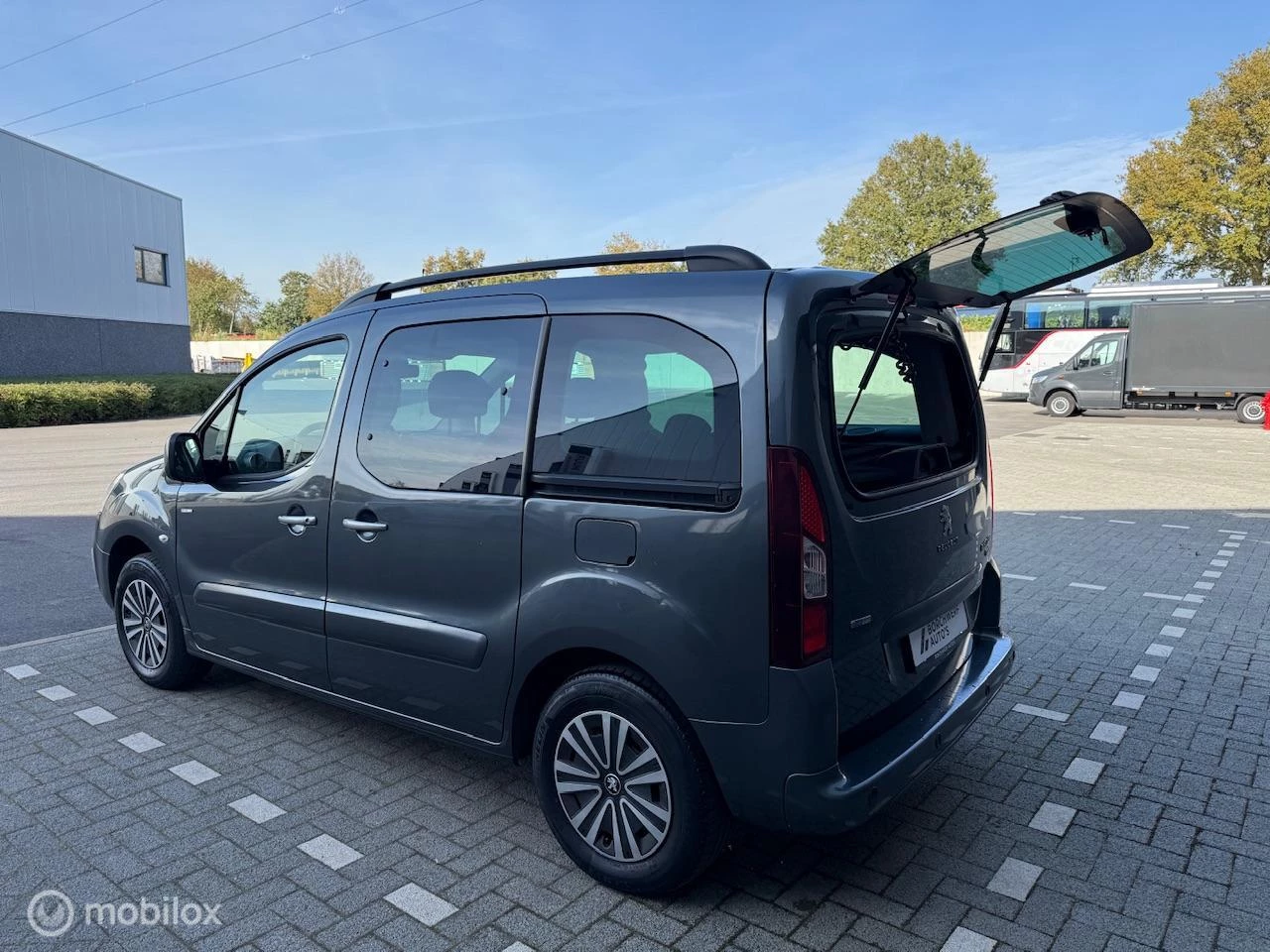 Hoofdafbeelding Peugeot Partner