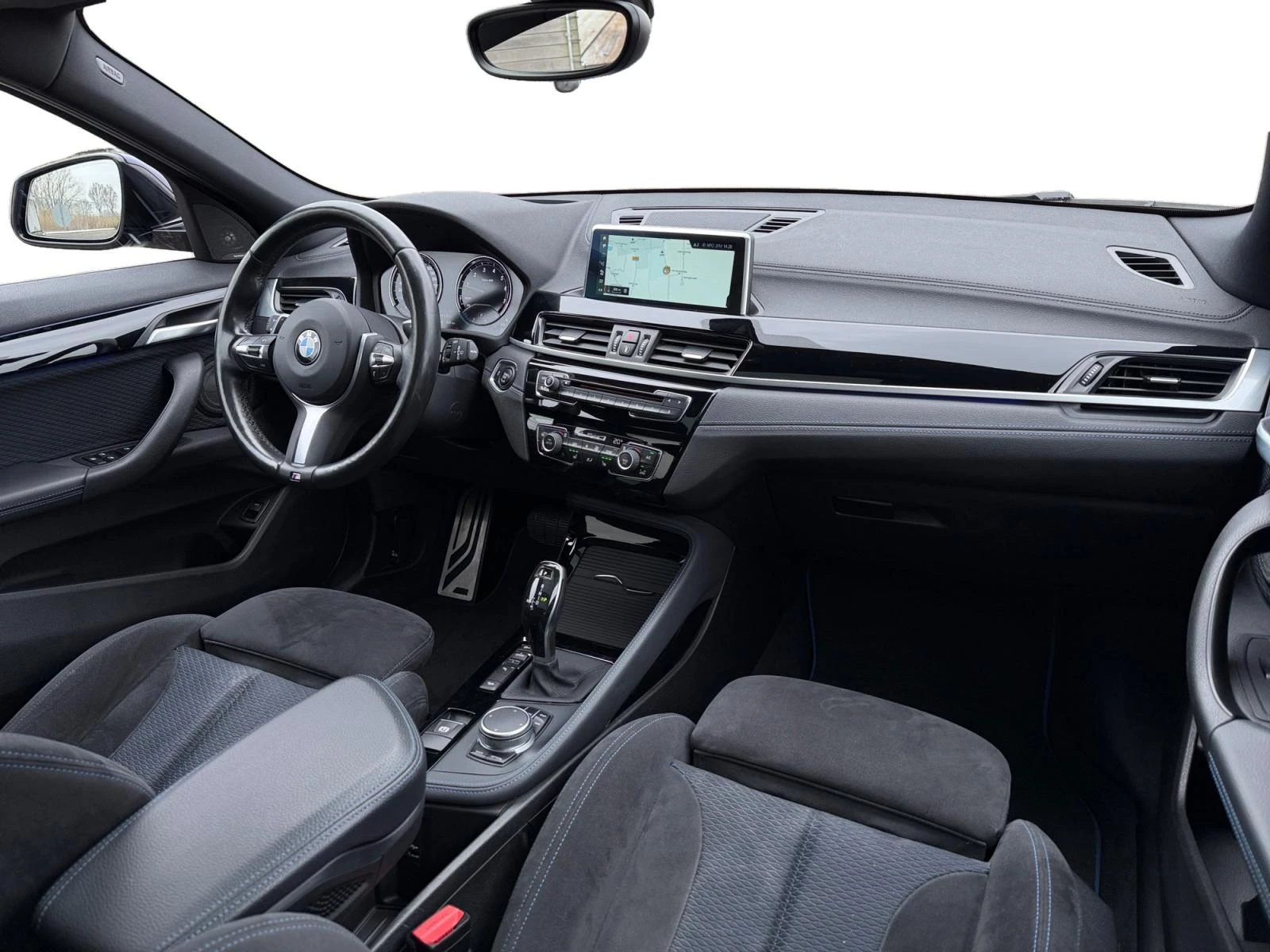 Hoofdafbeelding BMW X2