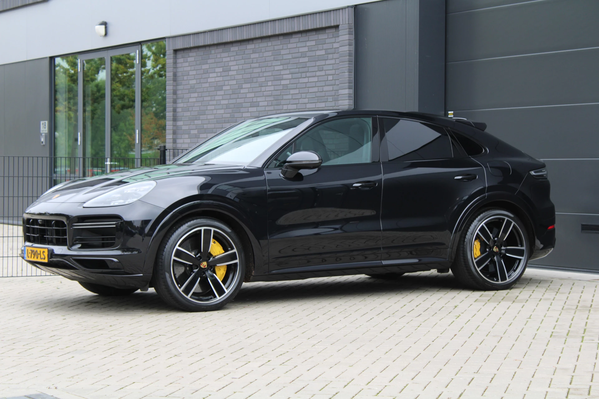 Hoofdafbeelding Porsche Cayenne