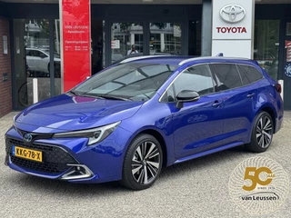Toyota Corolla Touring Sports Hybrid 140 Dynamic NIEUW DIRECT LEVERBAAR MET HOGE KORTING STOELVERWARMING PARK-SENSOREN KEYLESS