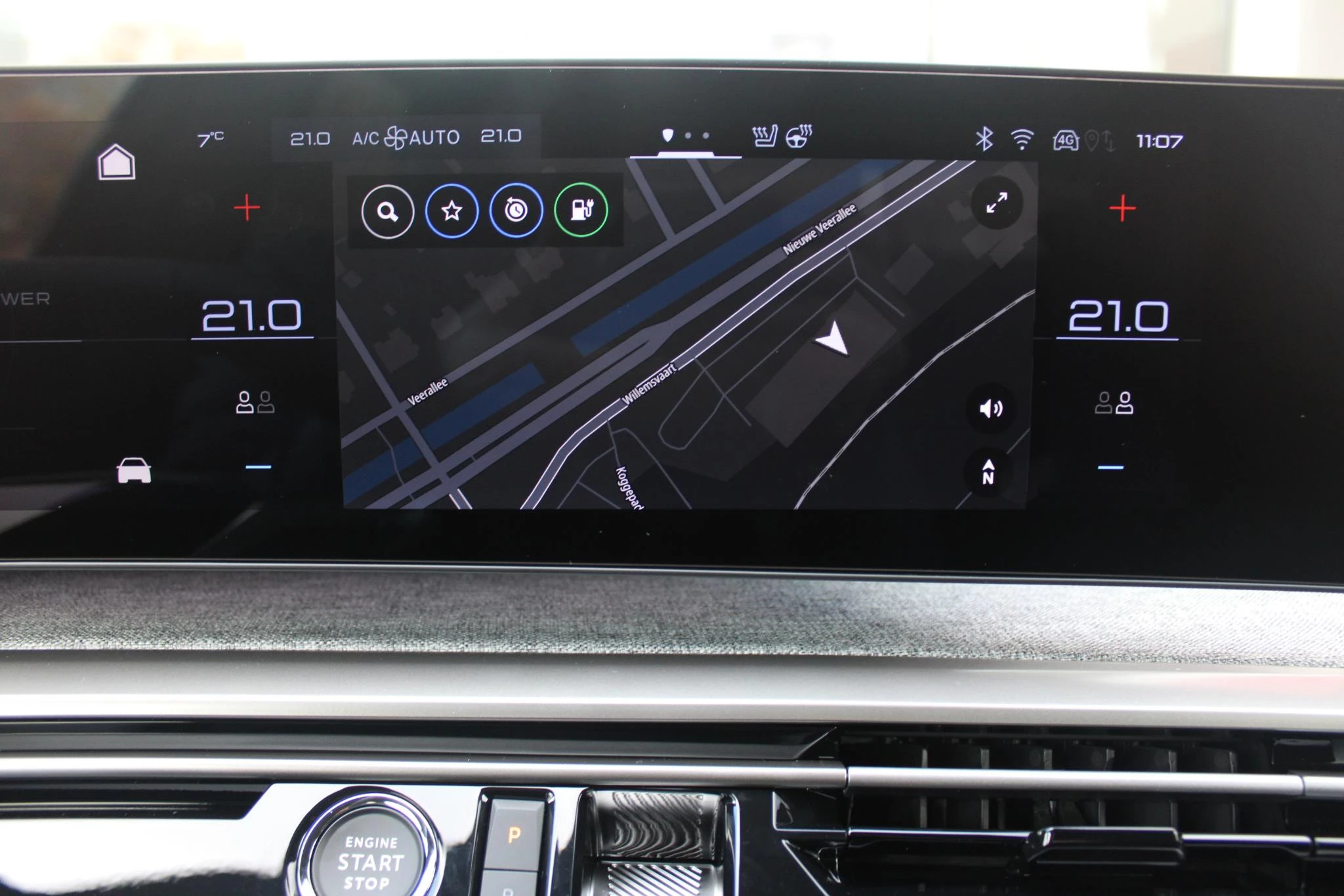 Hoofdafbeelding Peugeot e-3008